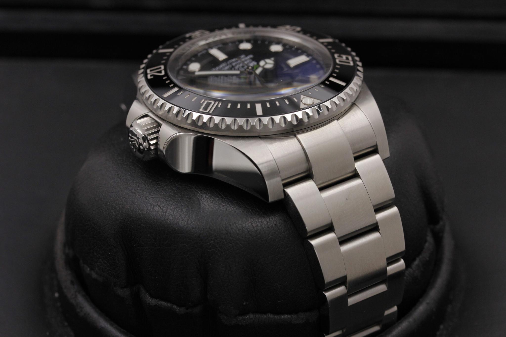 Watch Image 4