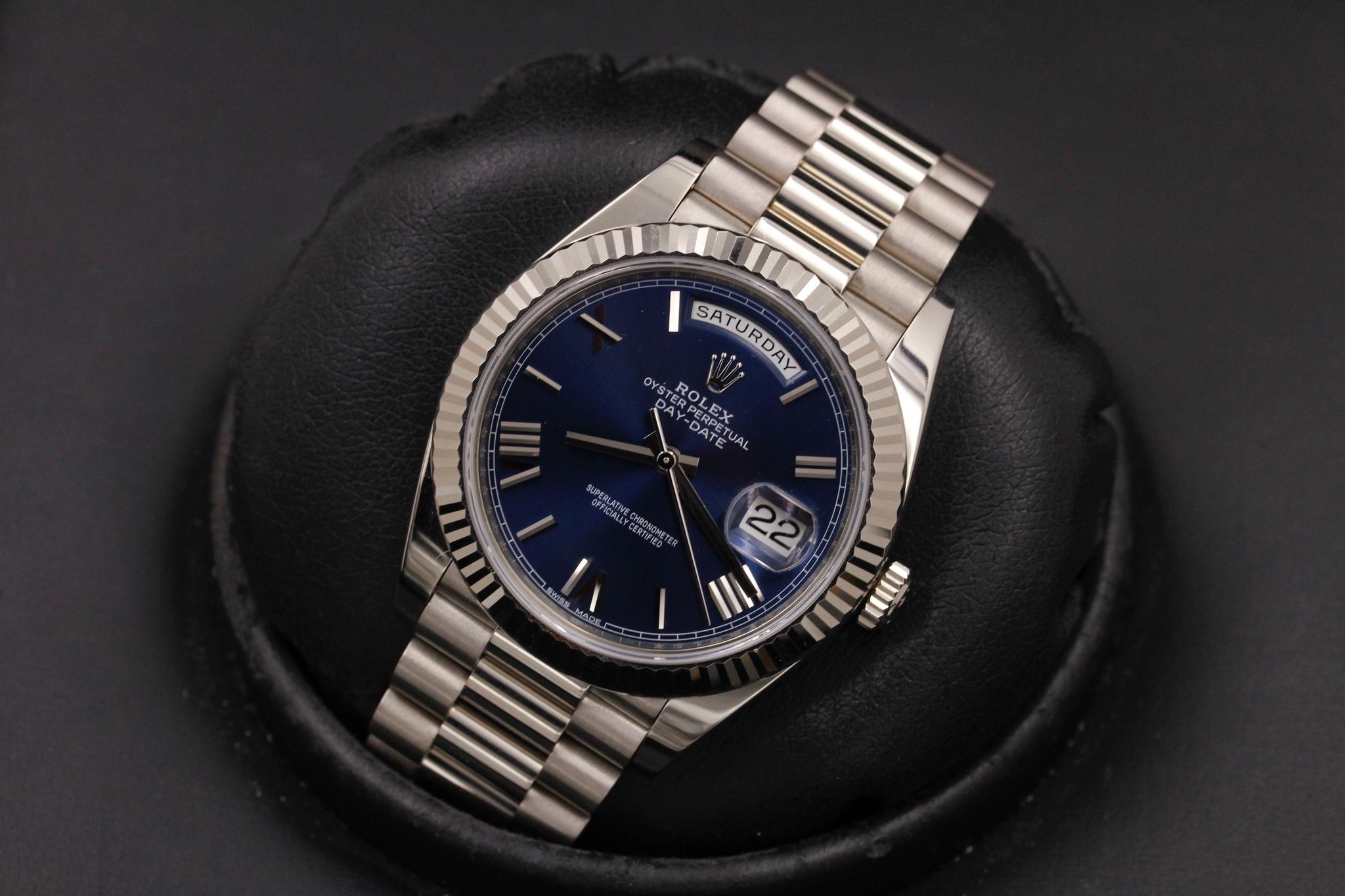 Watch Image 9