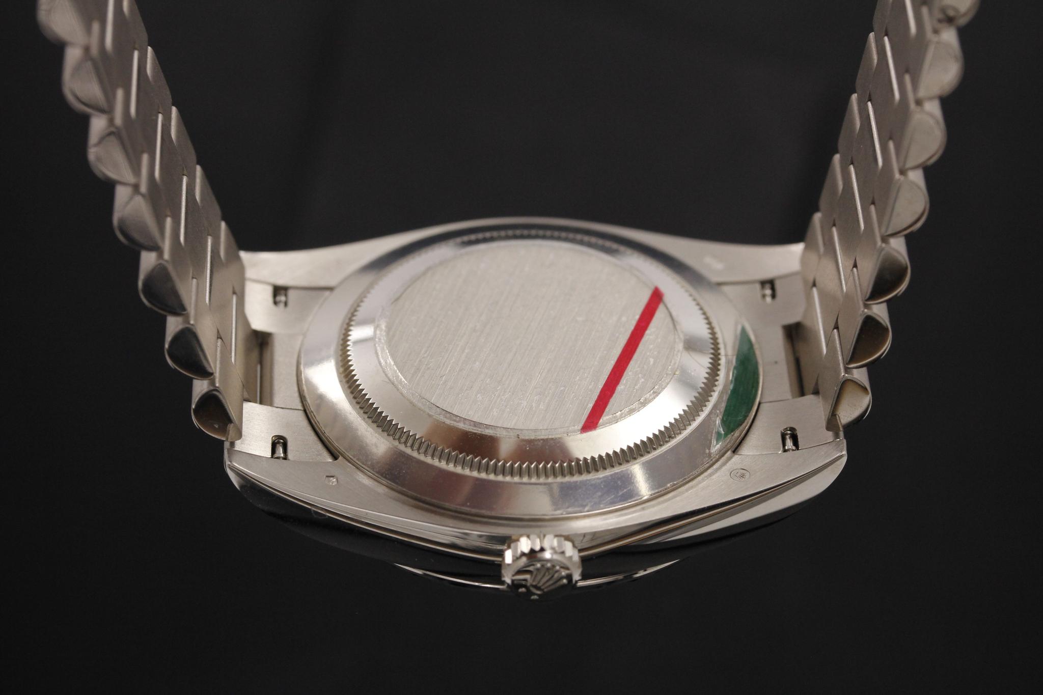 Watch Image 7
