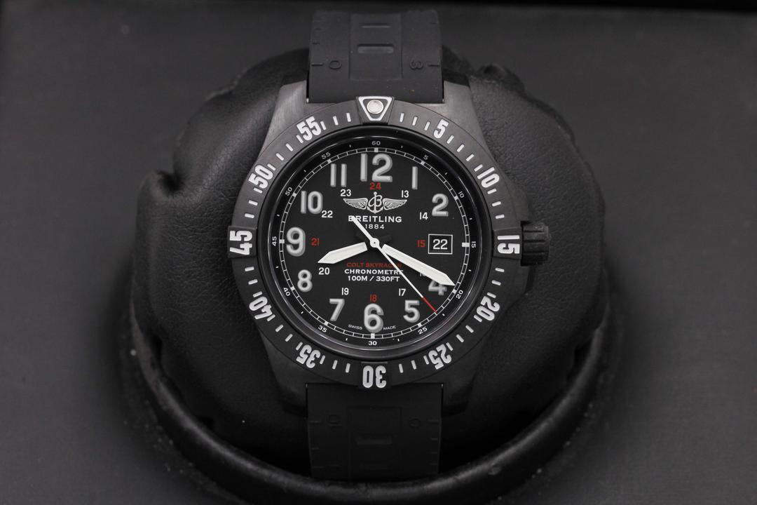Breitling Colt Skyracer "Breitlight" X74320e4