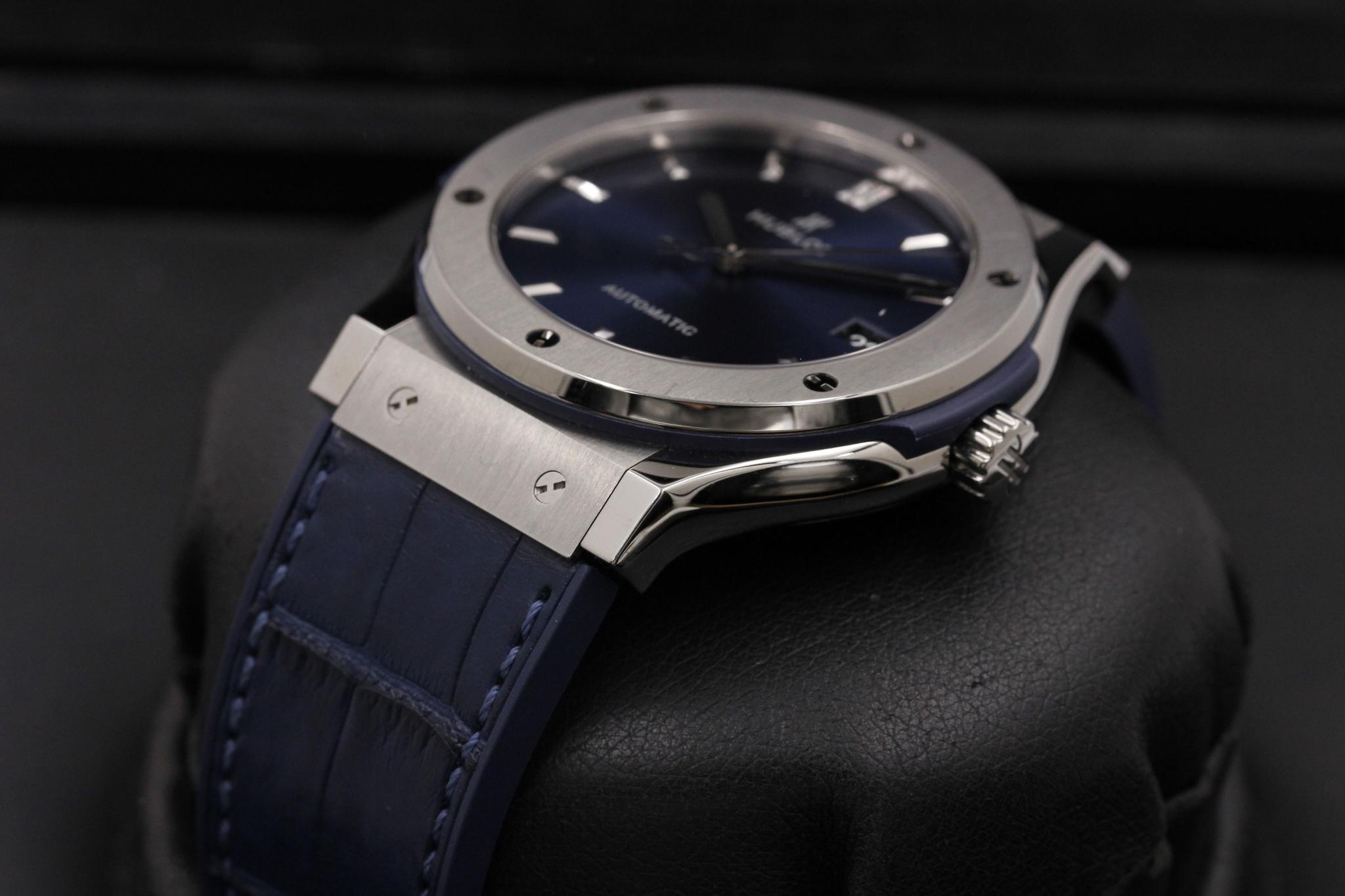 Watch Image 2