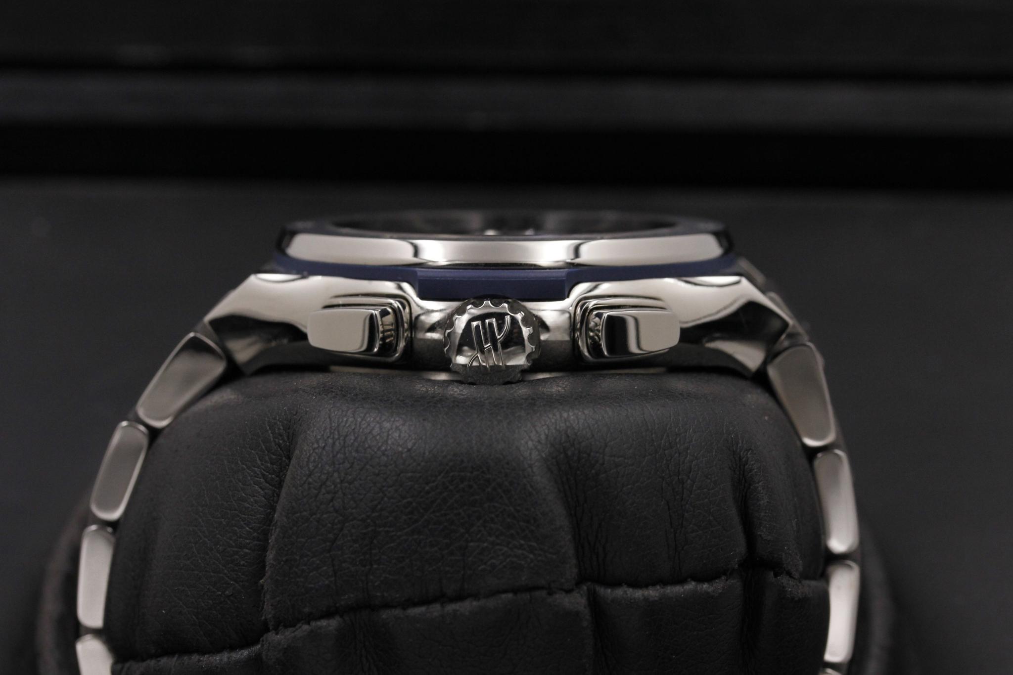 Watch Image 3