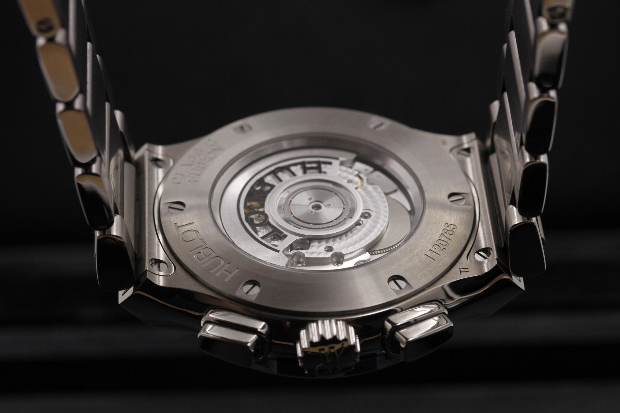 Watch Image 7
