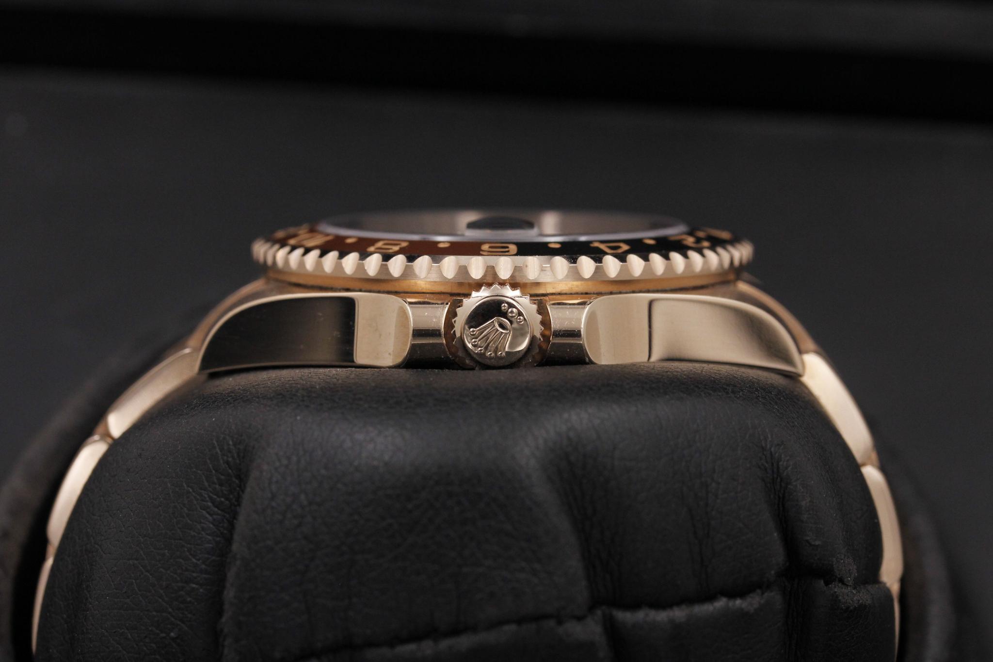 Watch Image 3