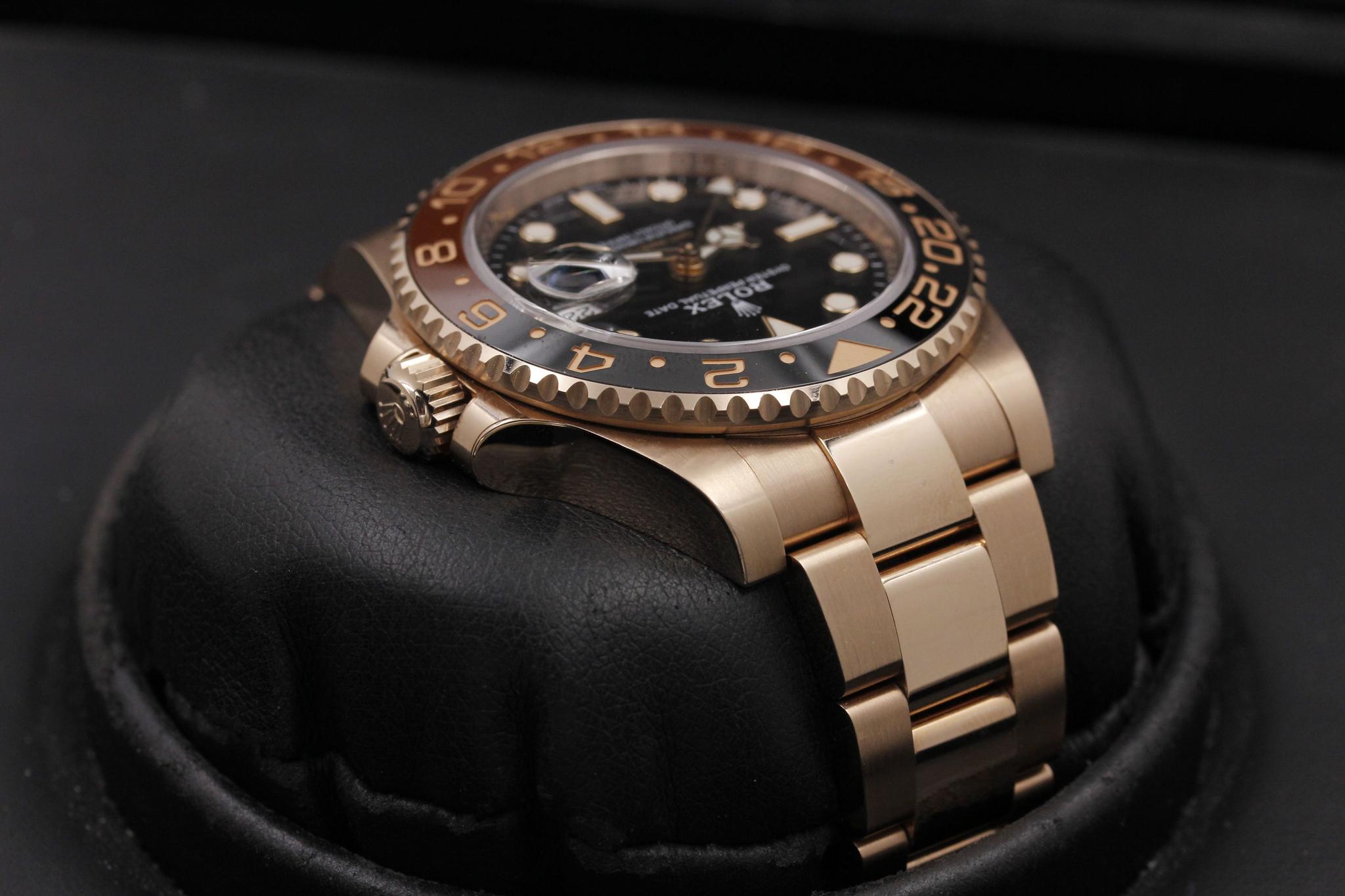 Watch Image 4