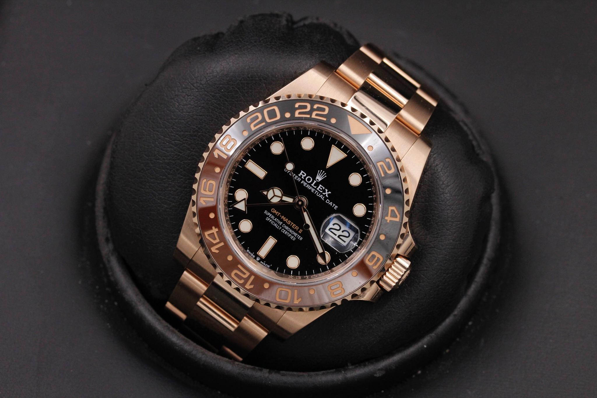 Watch Image 9
