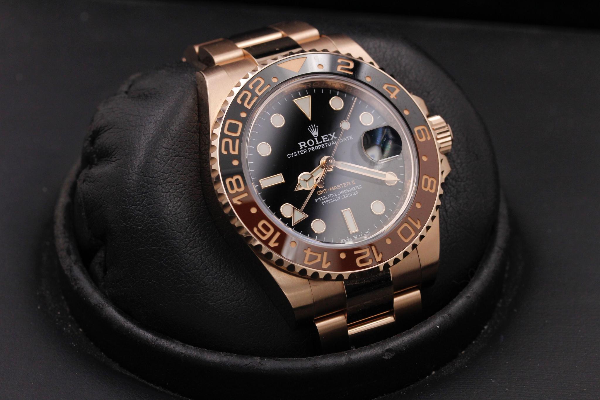 Watch Image 10