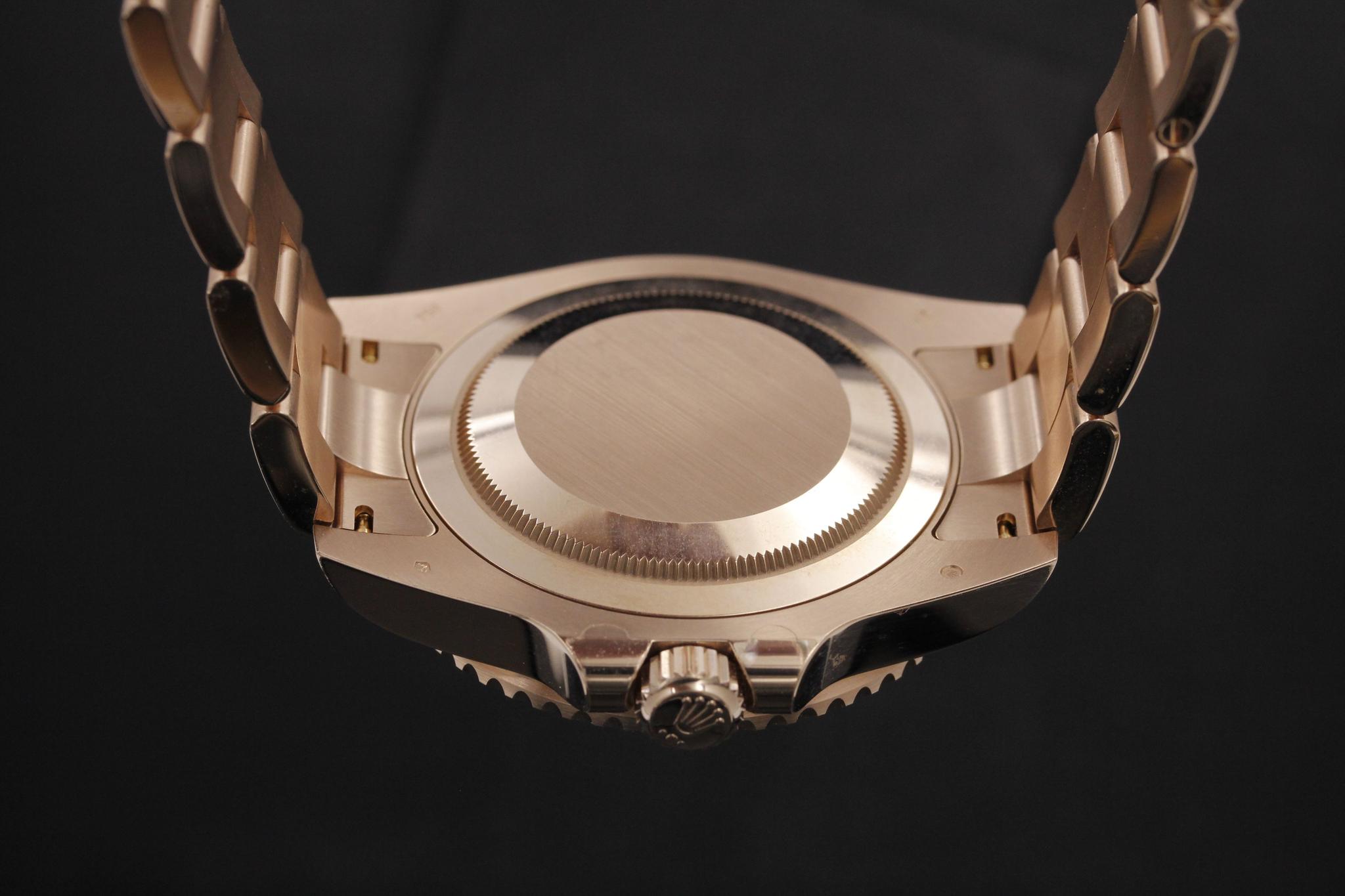 Watch Image 7
