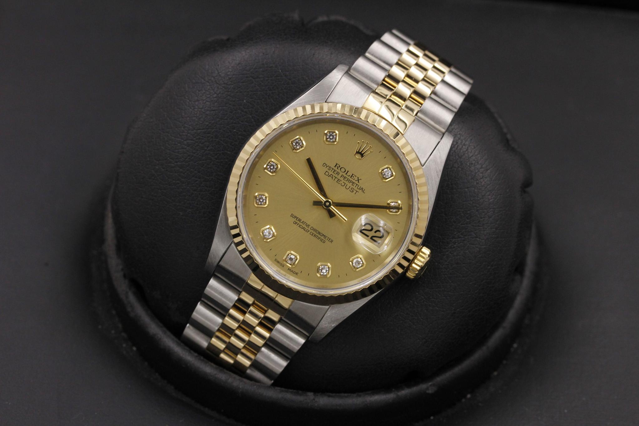 Watch Image 10