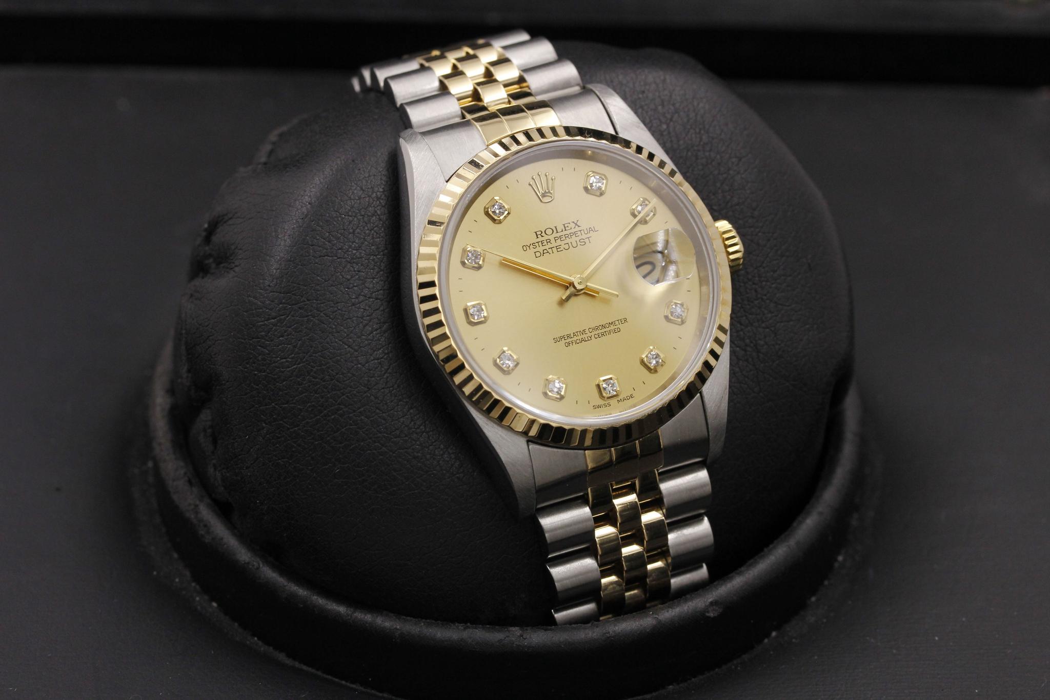 Watch Image 11