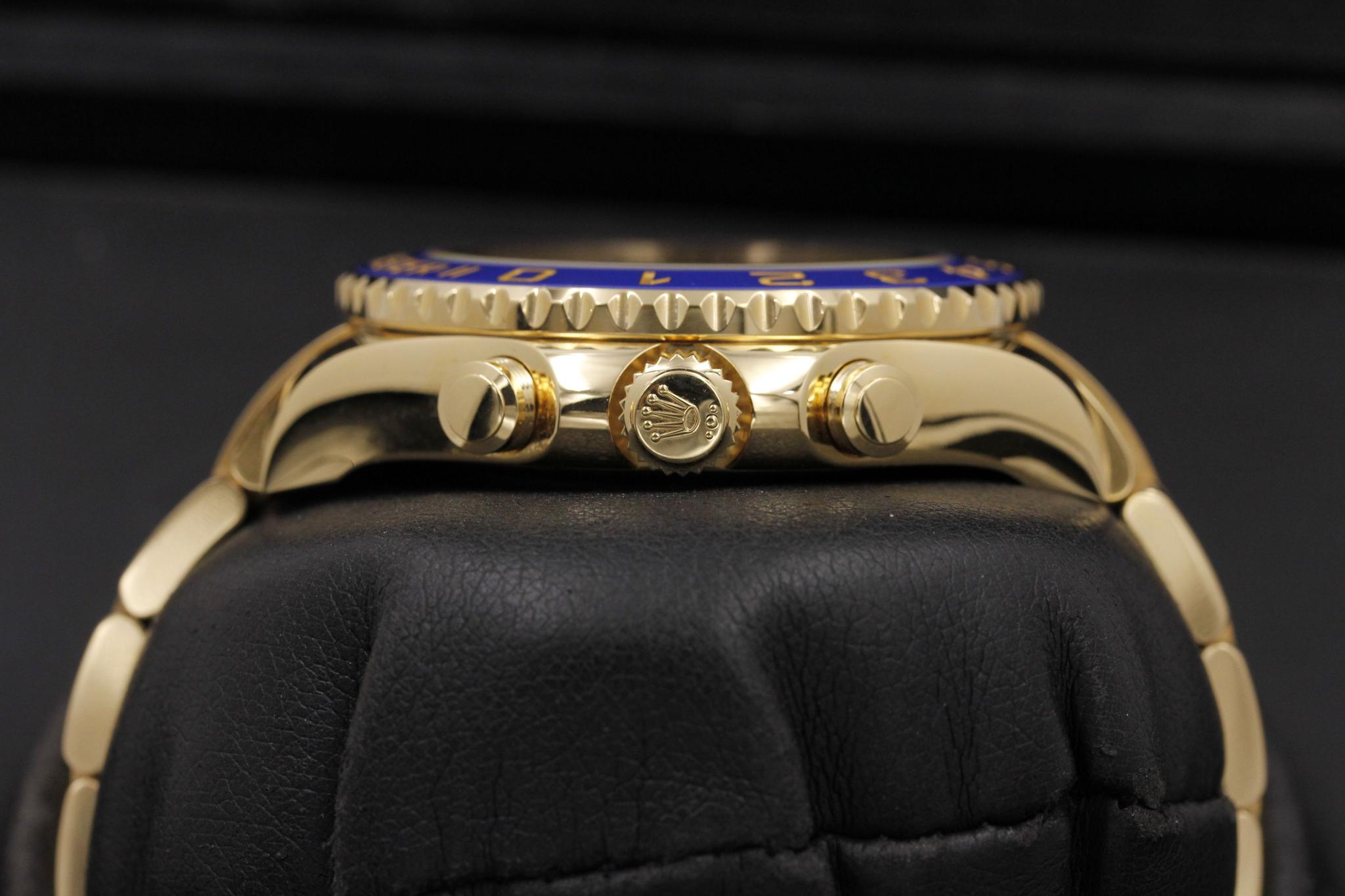 Watch Image 3
