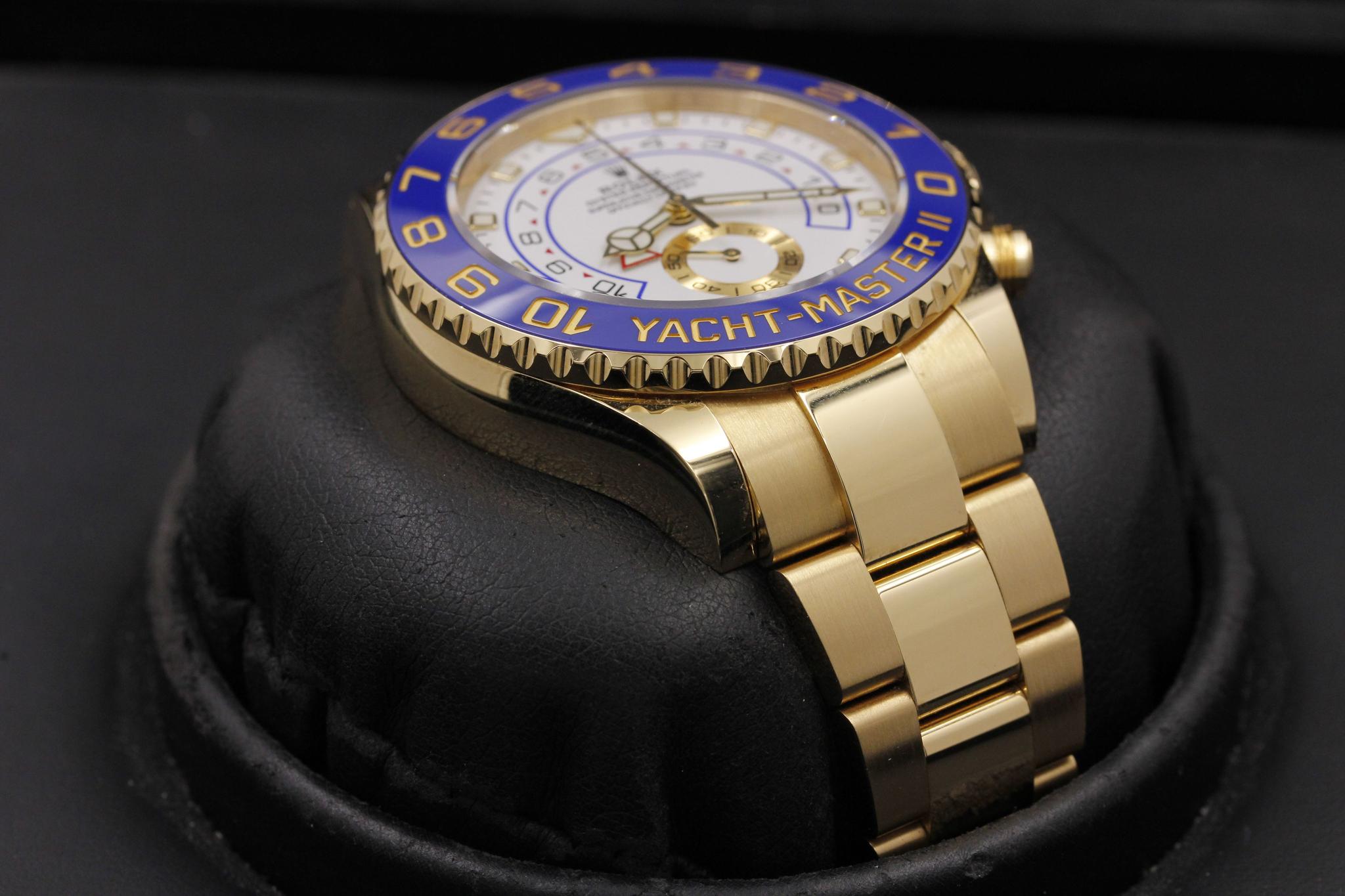 Watch Image 5
