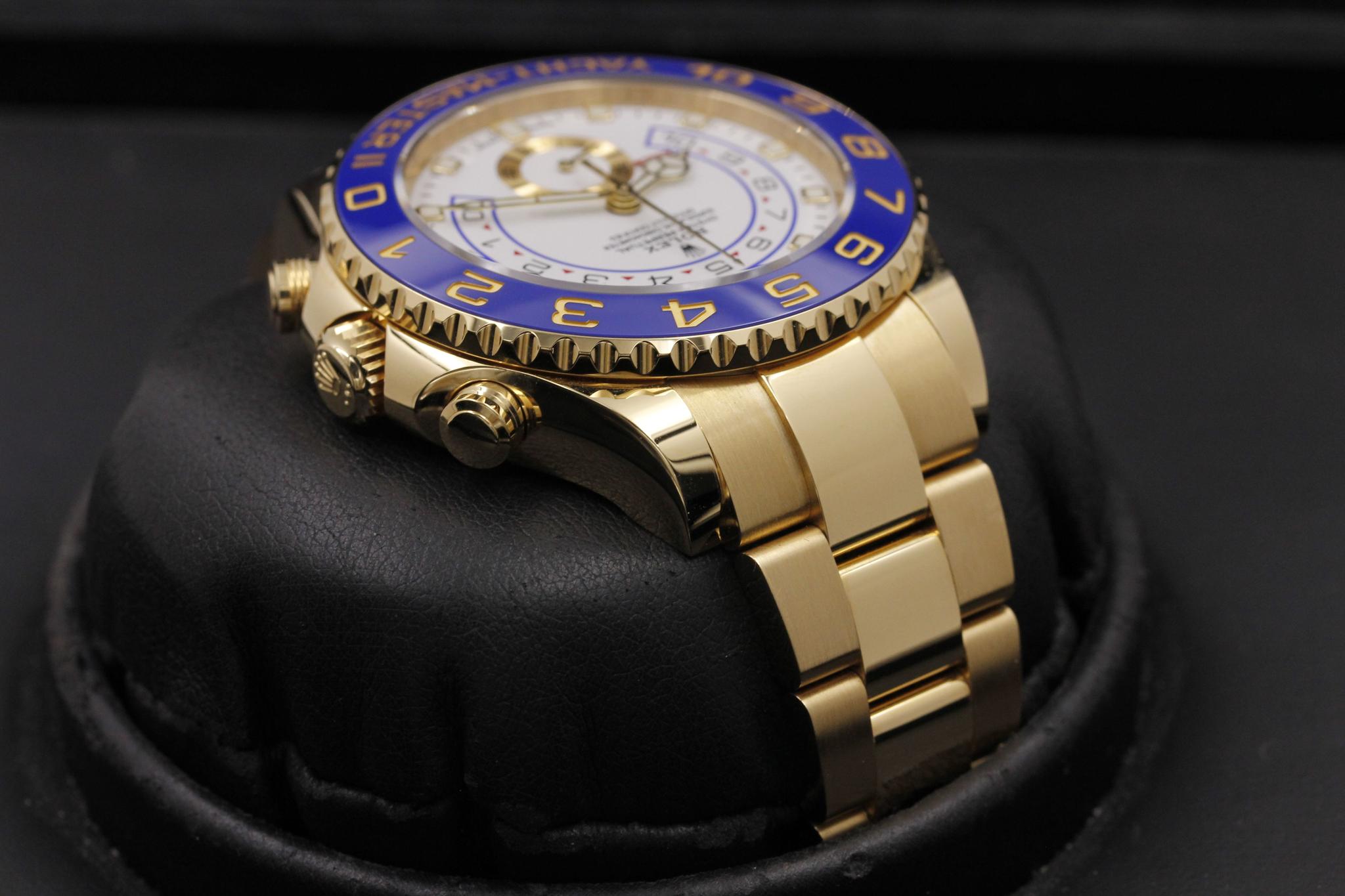 Watch Image 4