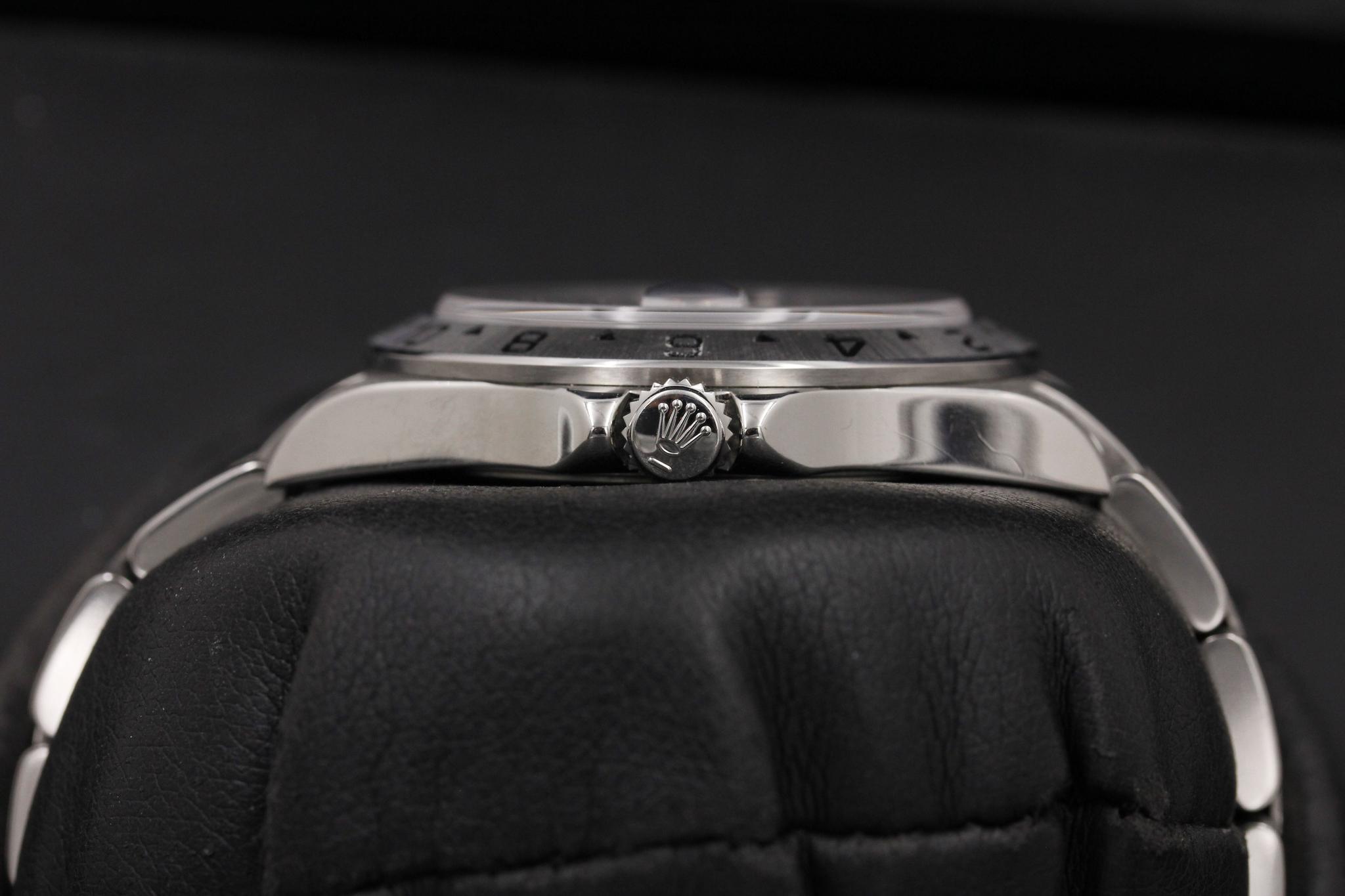 Watch Image 3