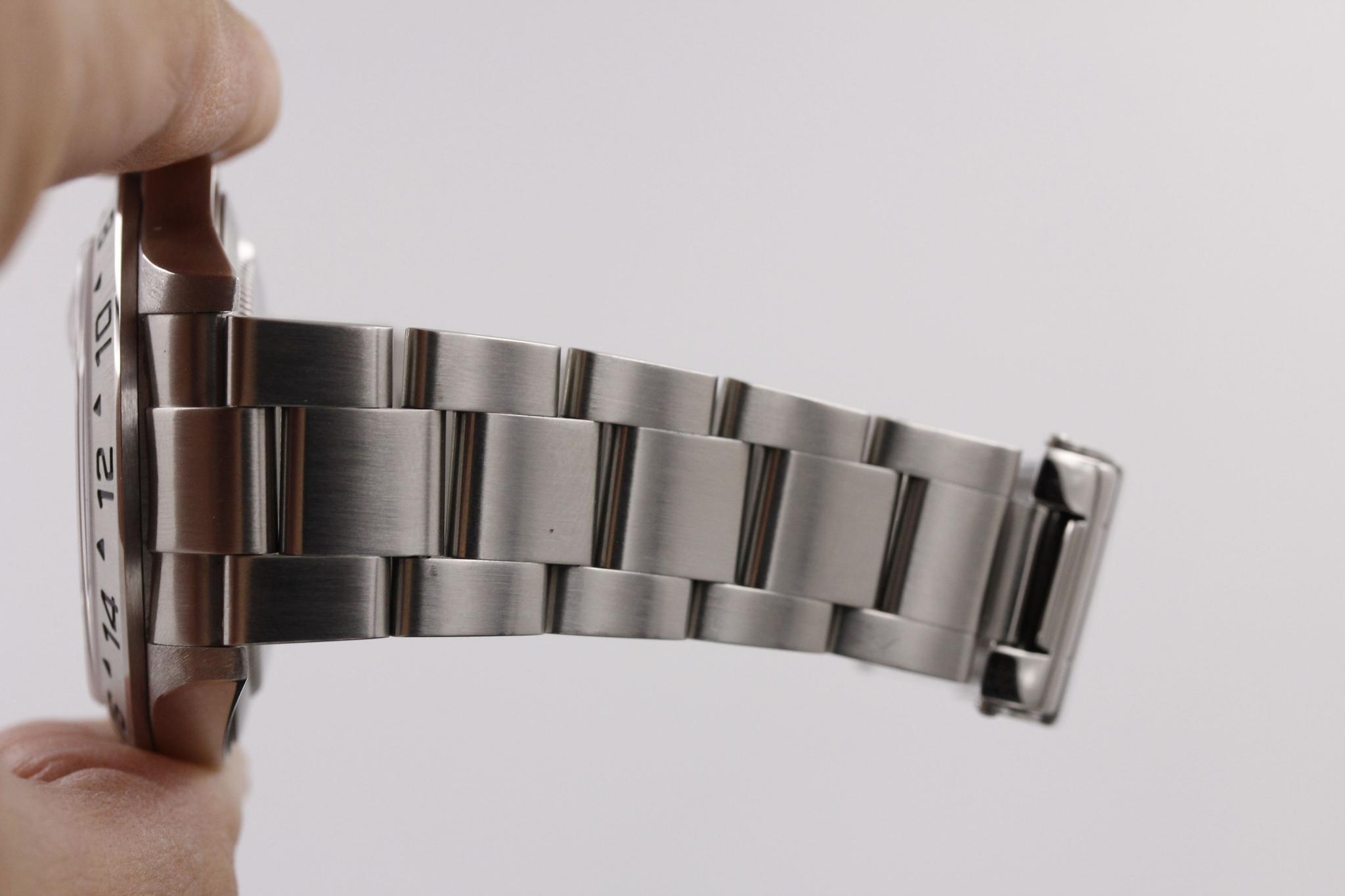 Watch Image 9