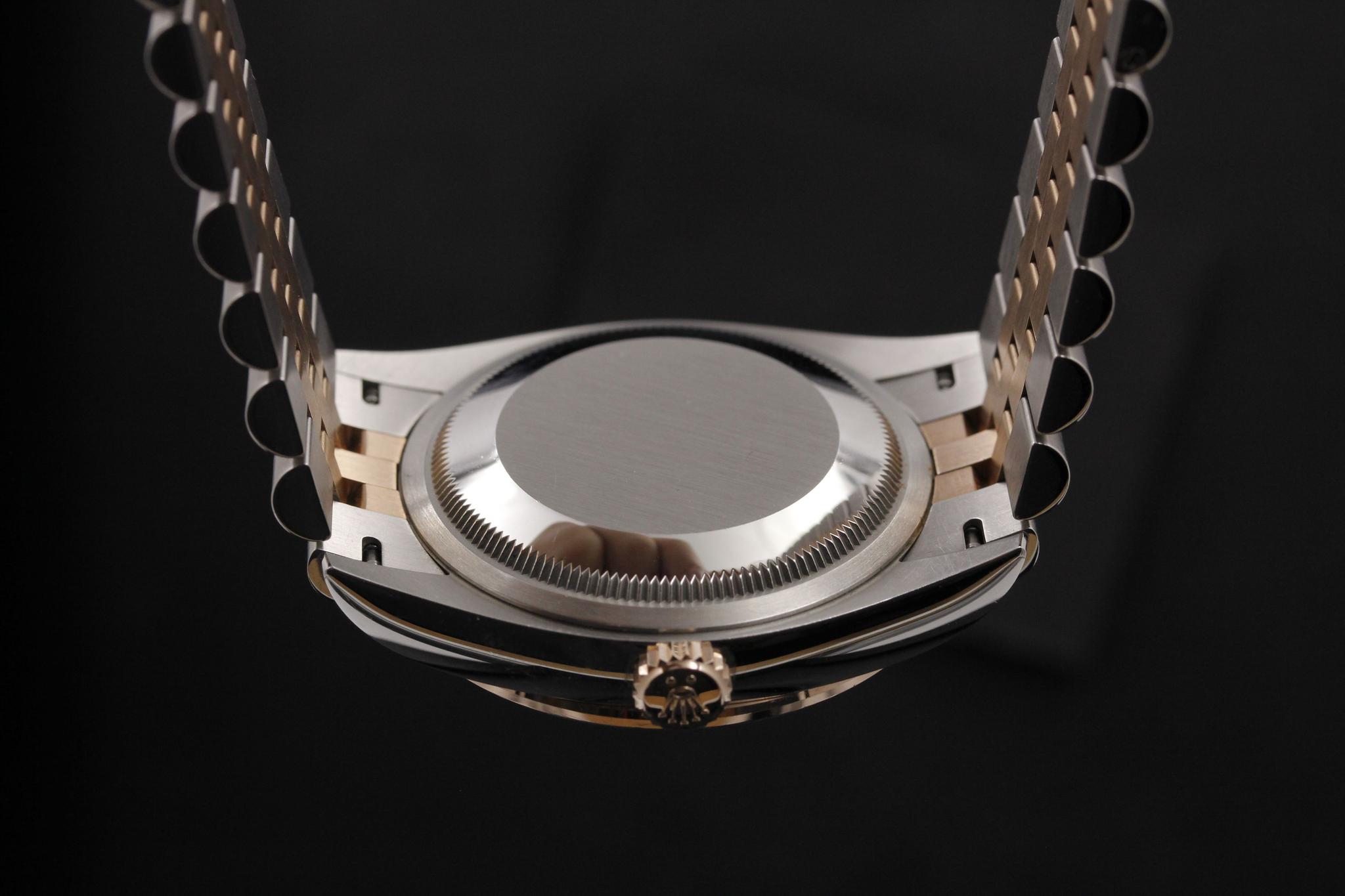 Watch Image 7