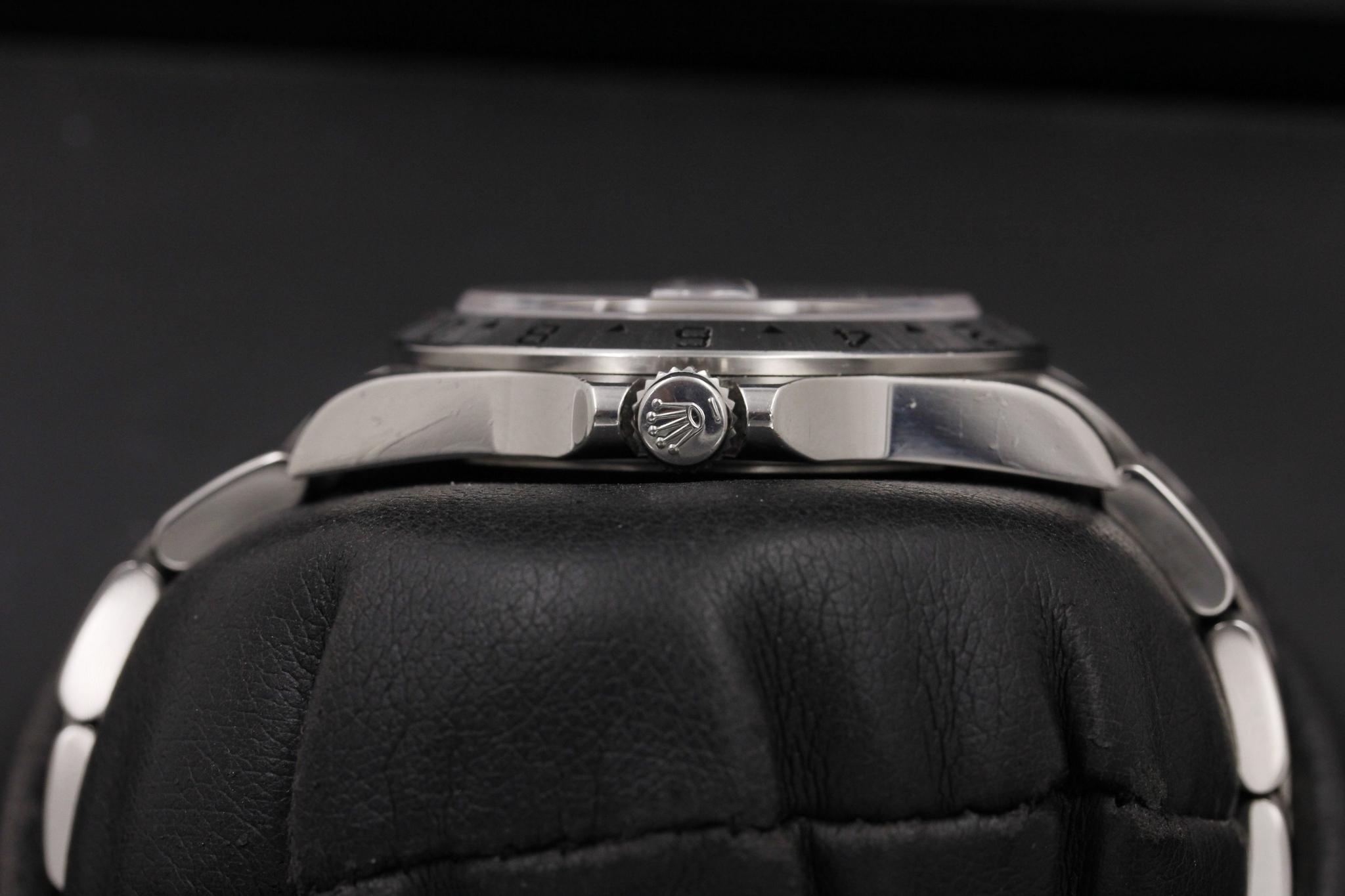 Watch Image 3