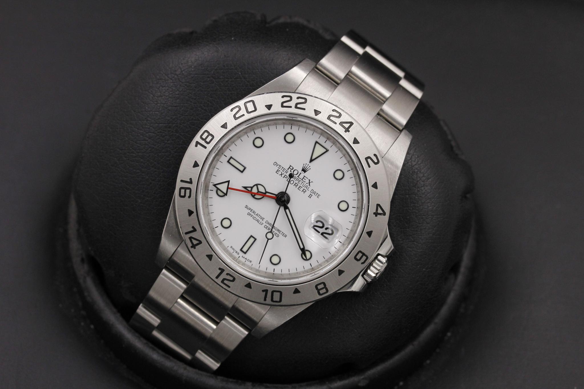Watch Image 10