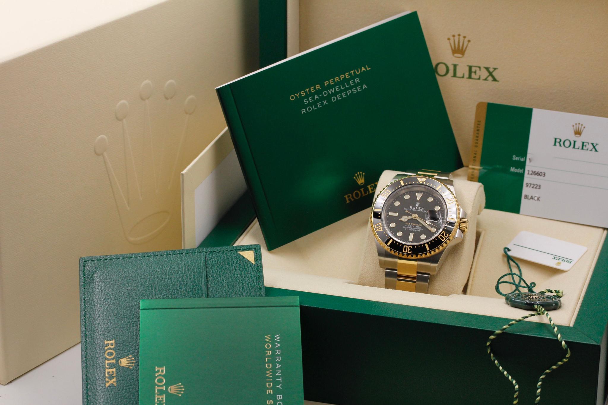 Watch Image 11