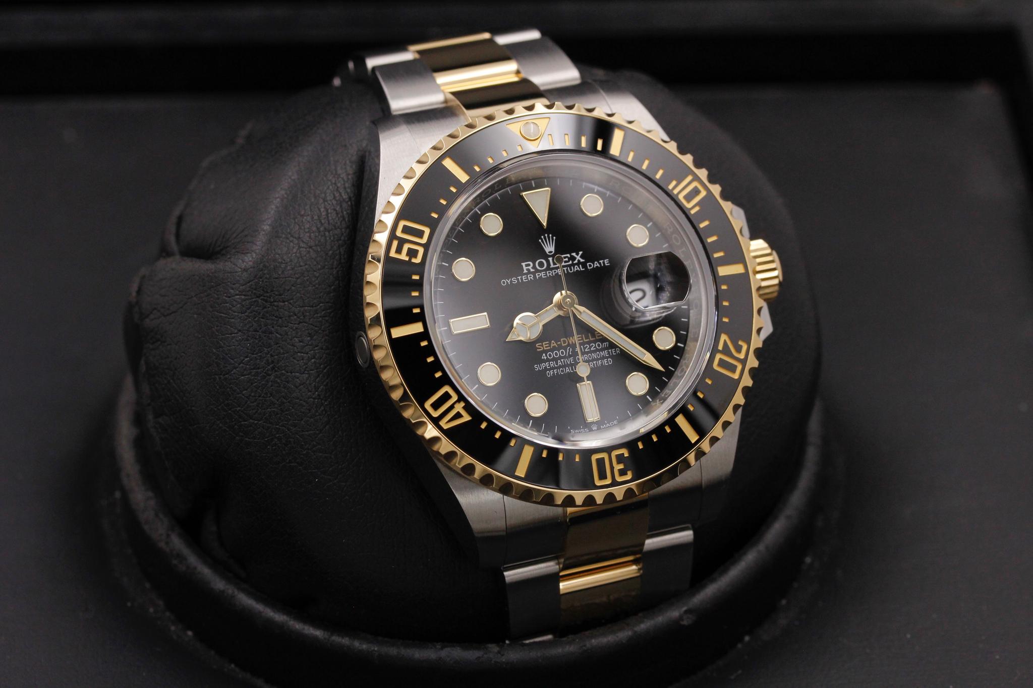 Watch Image 10