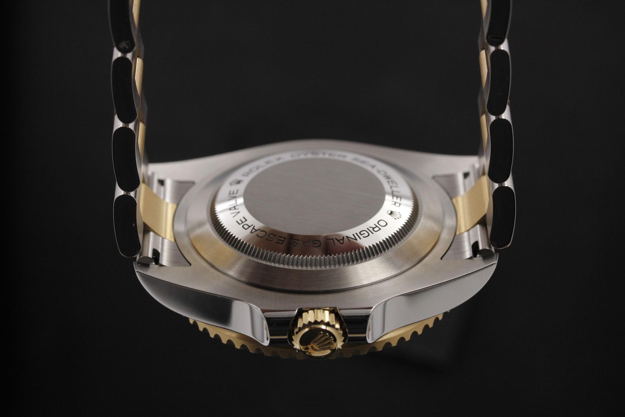 Watch Image 7