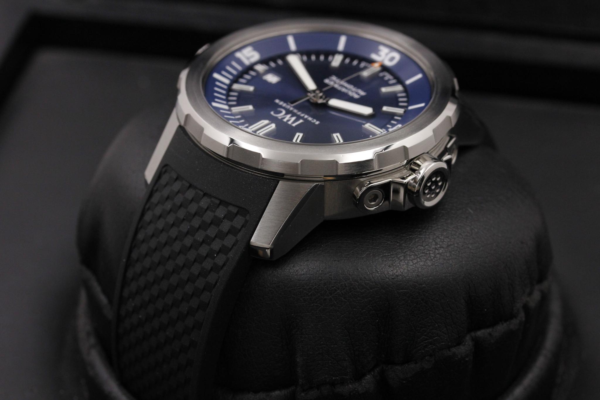 Watch Image 5