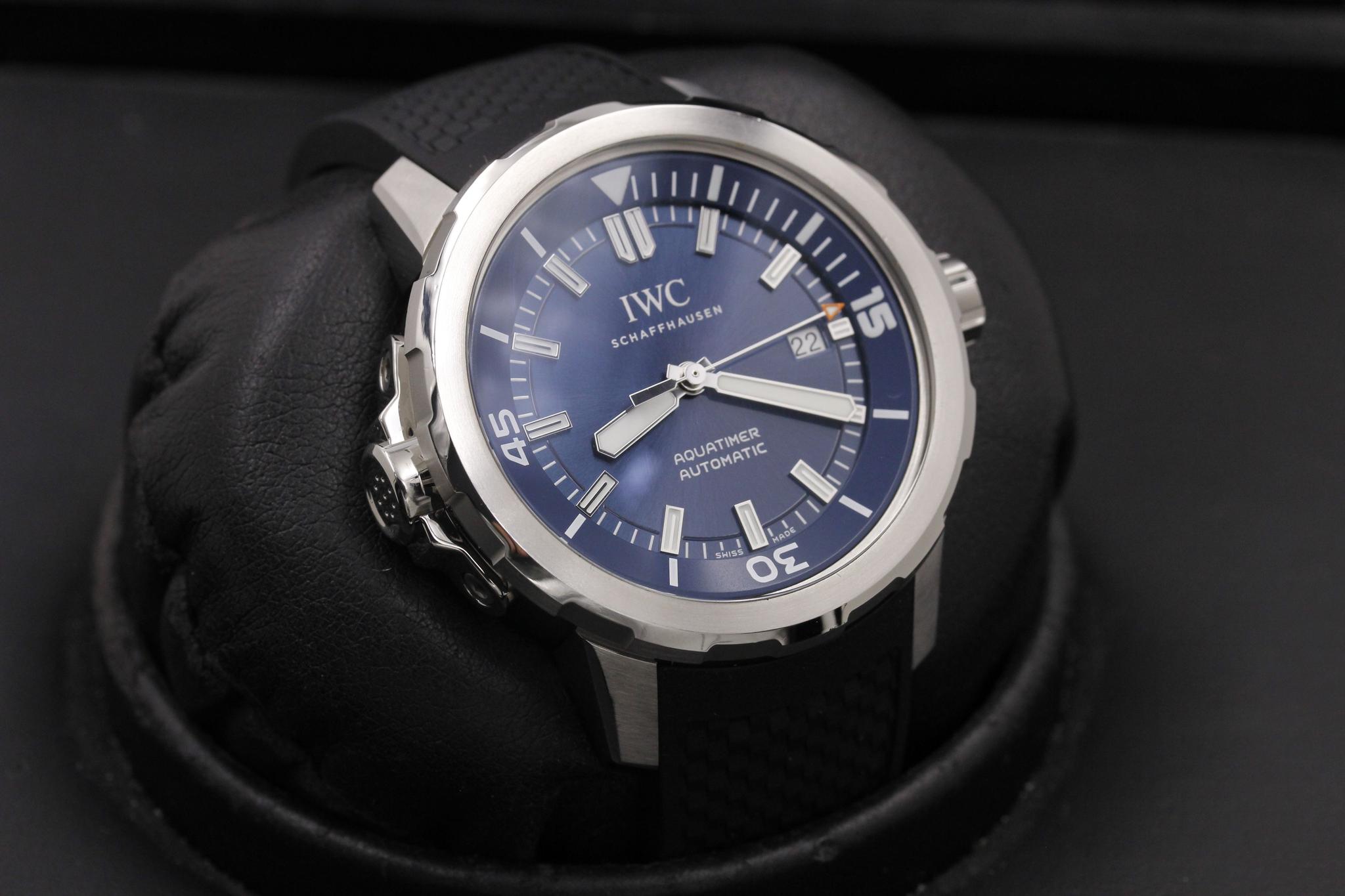 Watch Image 10