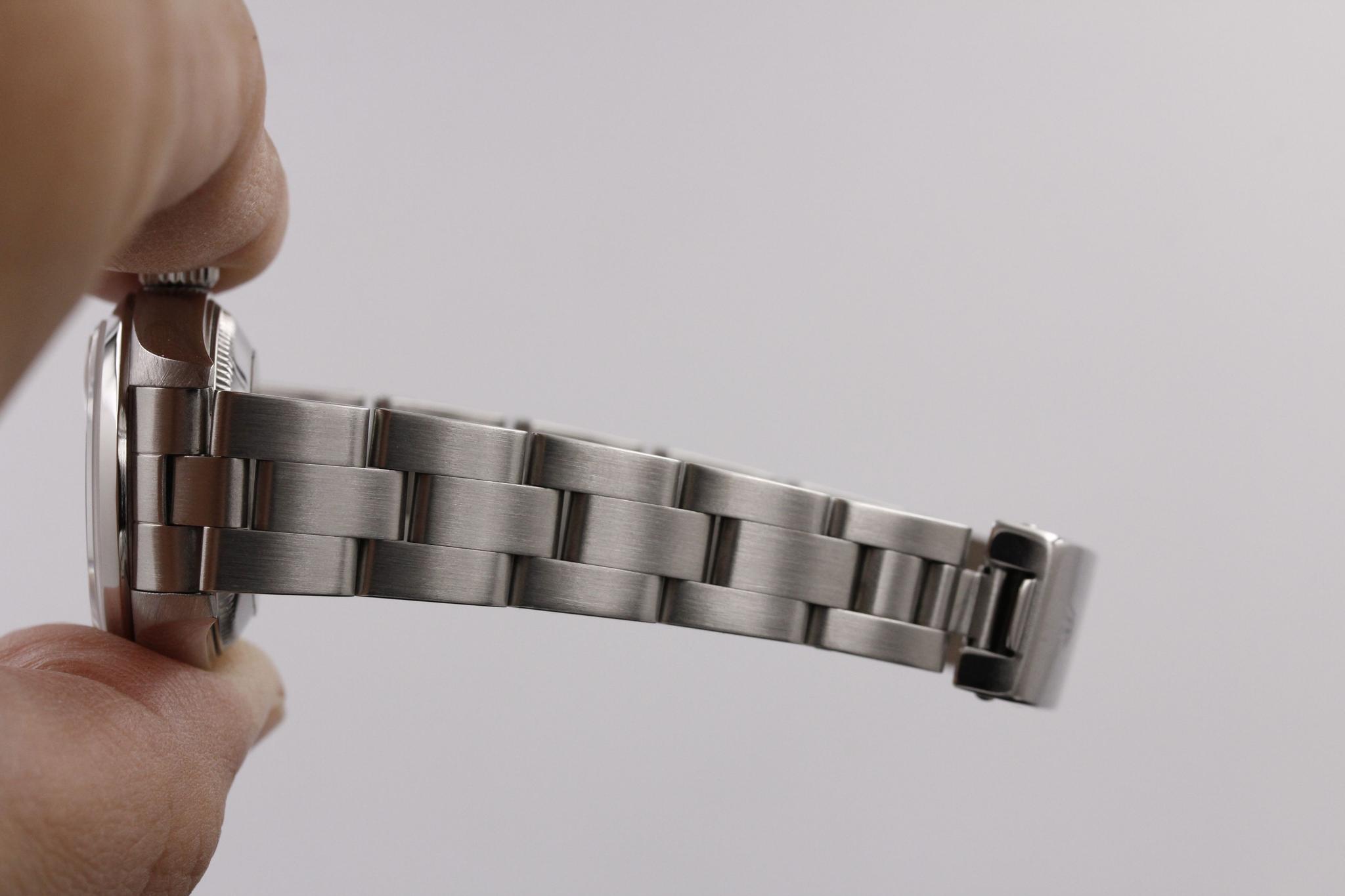 Watch Image 8