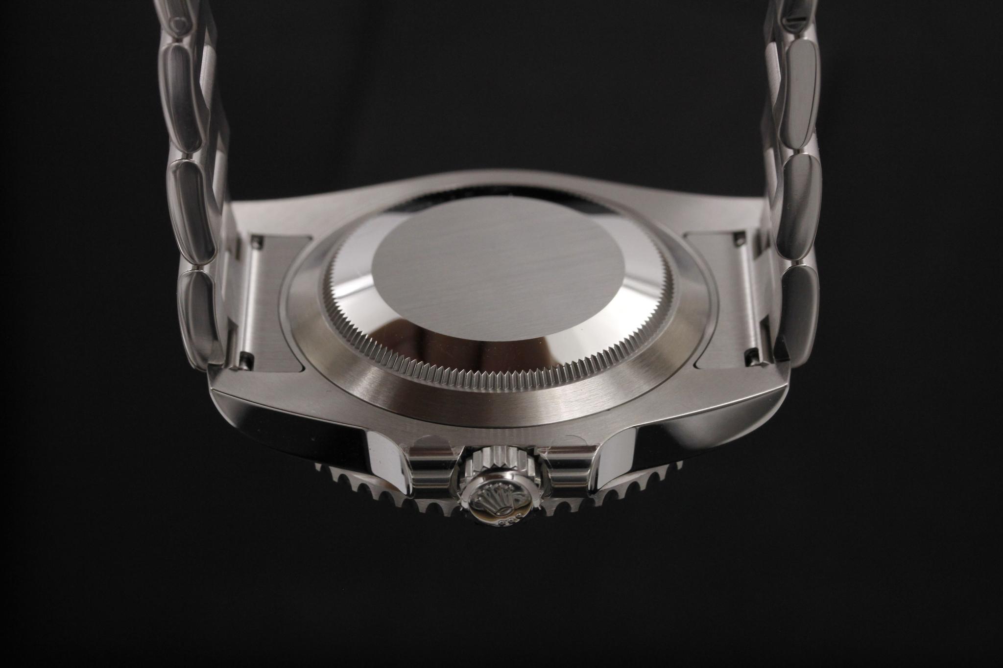 Watch Image 7