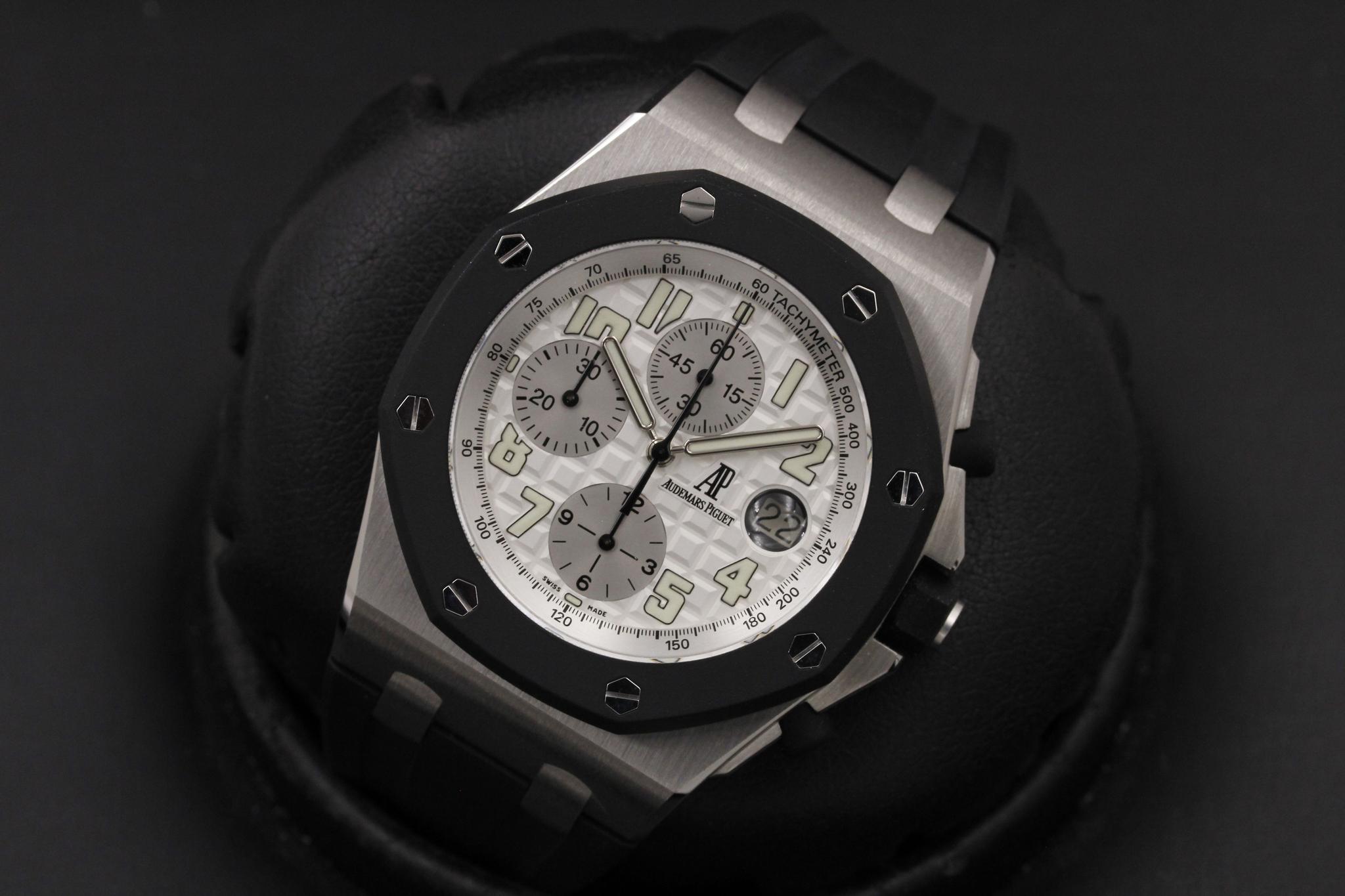 Watch Image 9