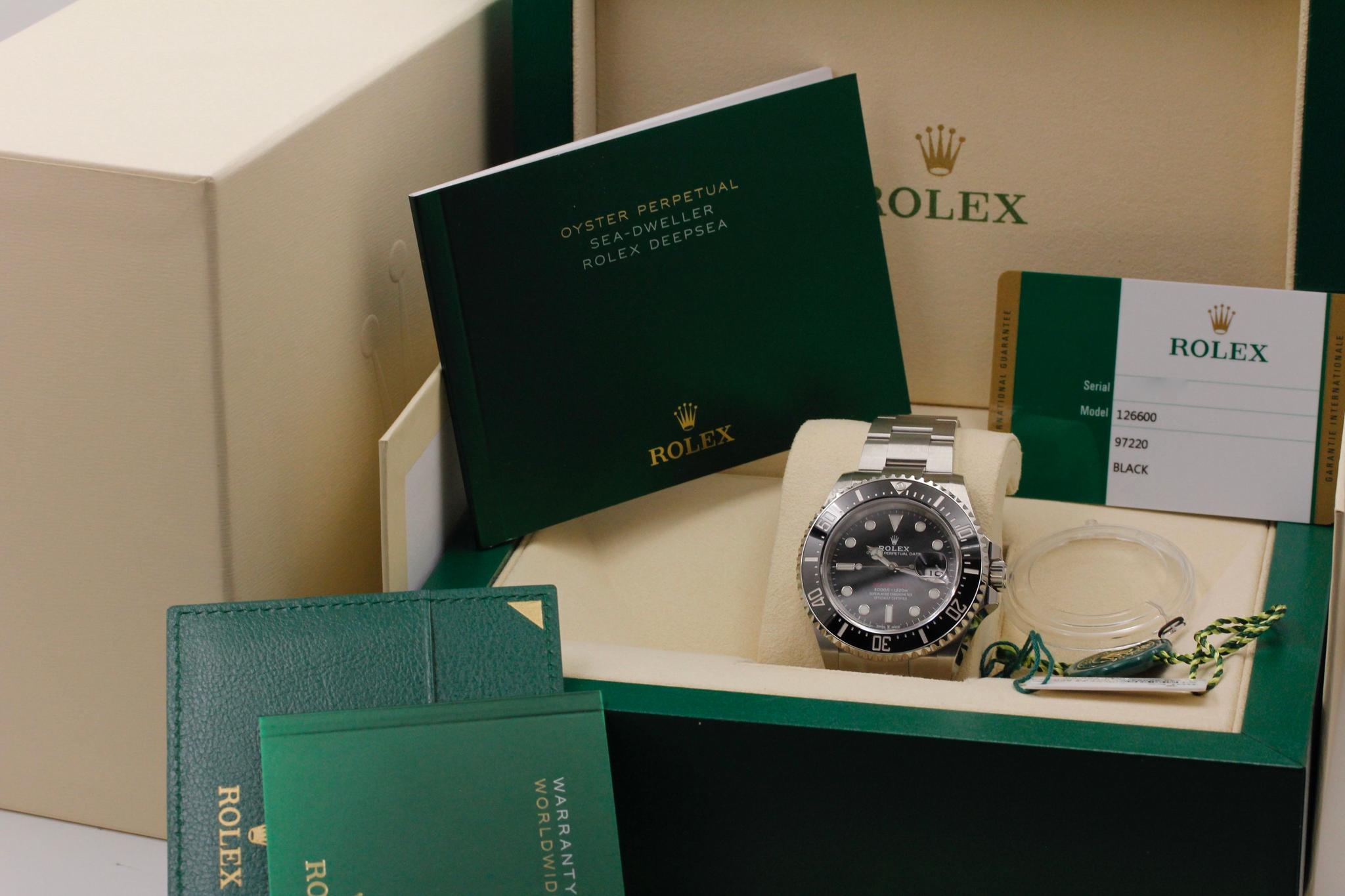 Watch Image 11