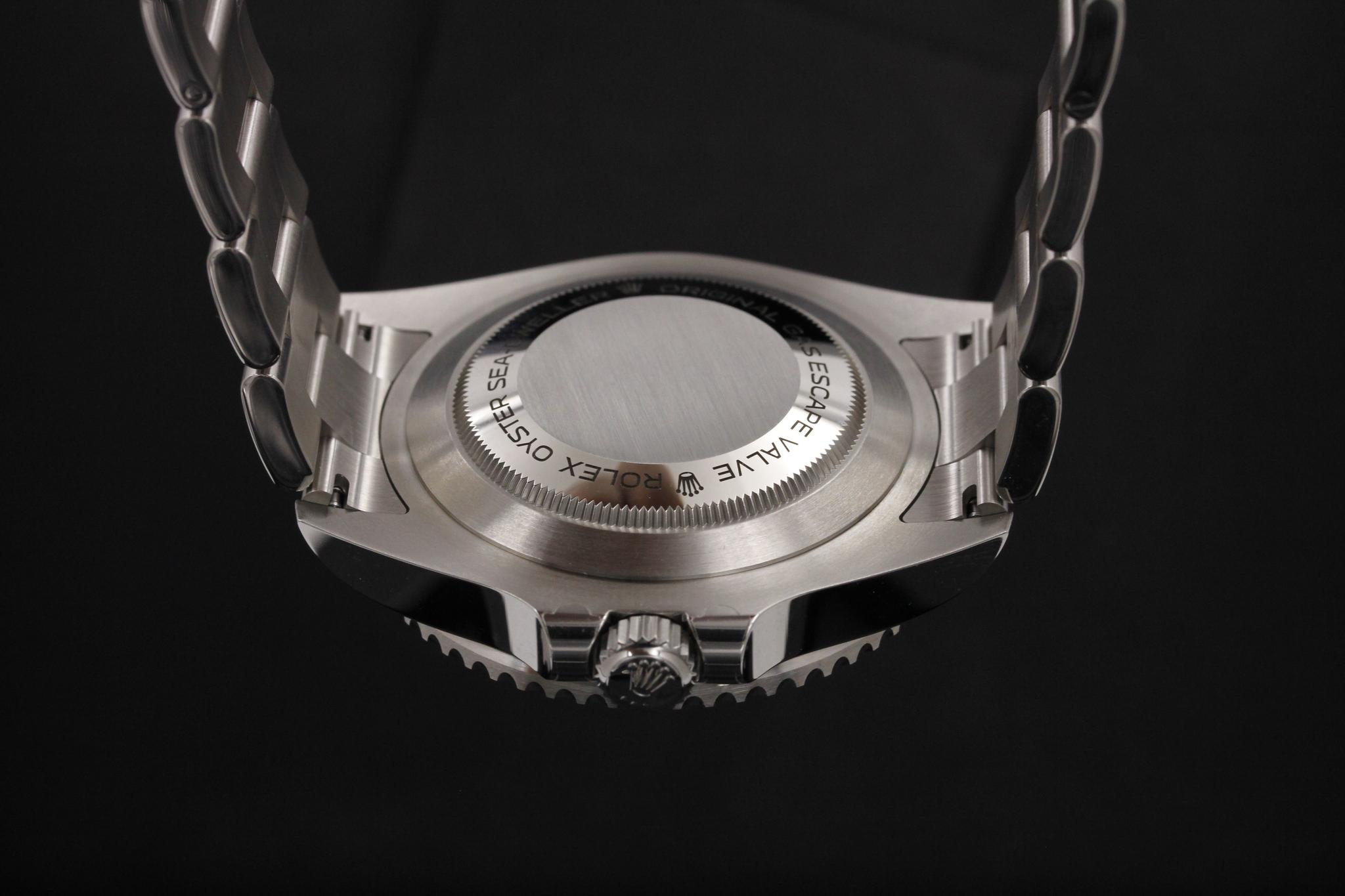 Watch Image 7