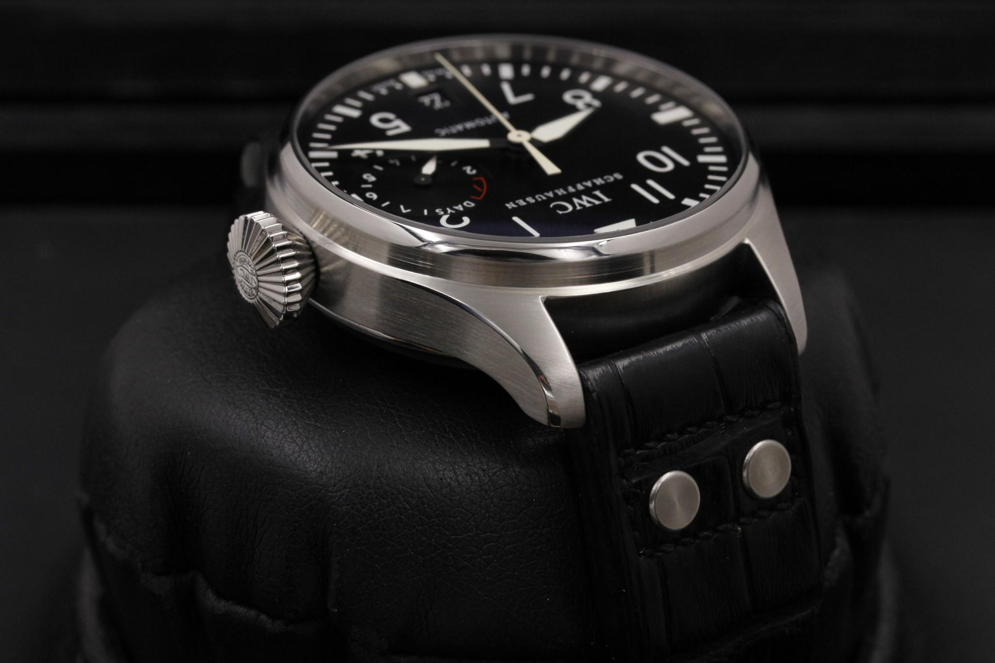 Watch Image 4