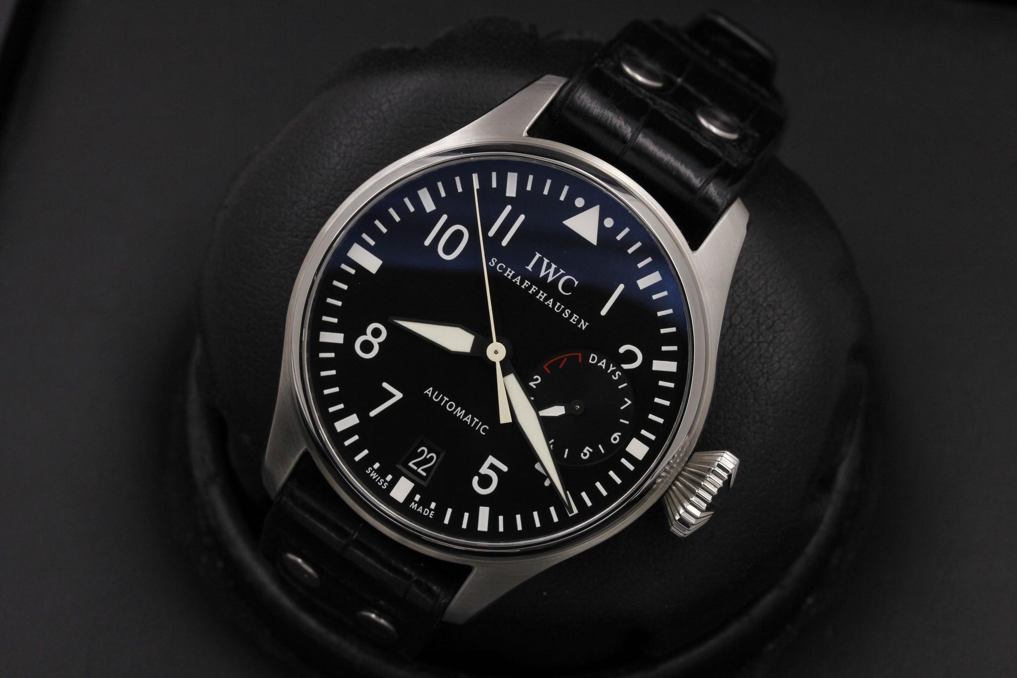 Watch Image 9