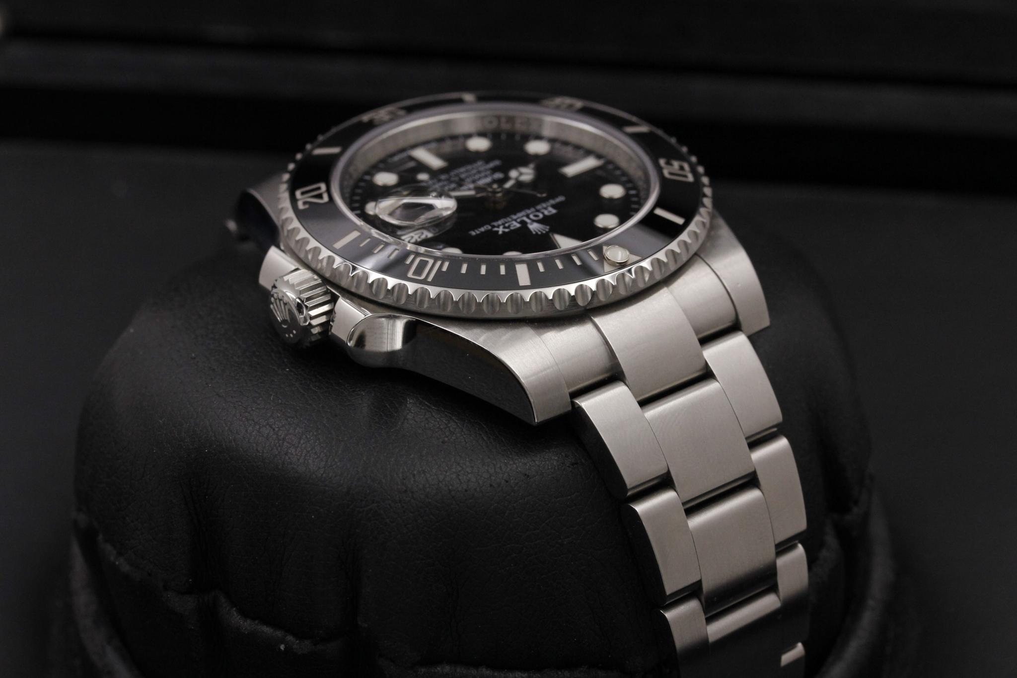 Watch Image 6