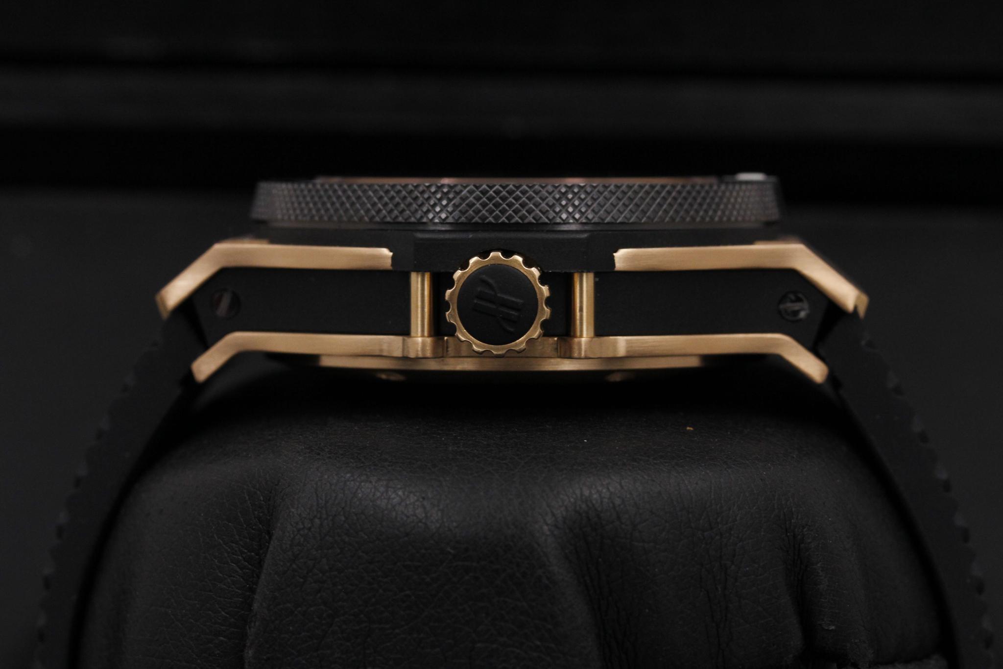 Watch Image 3