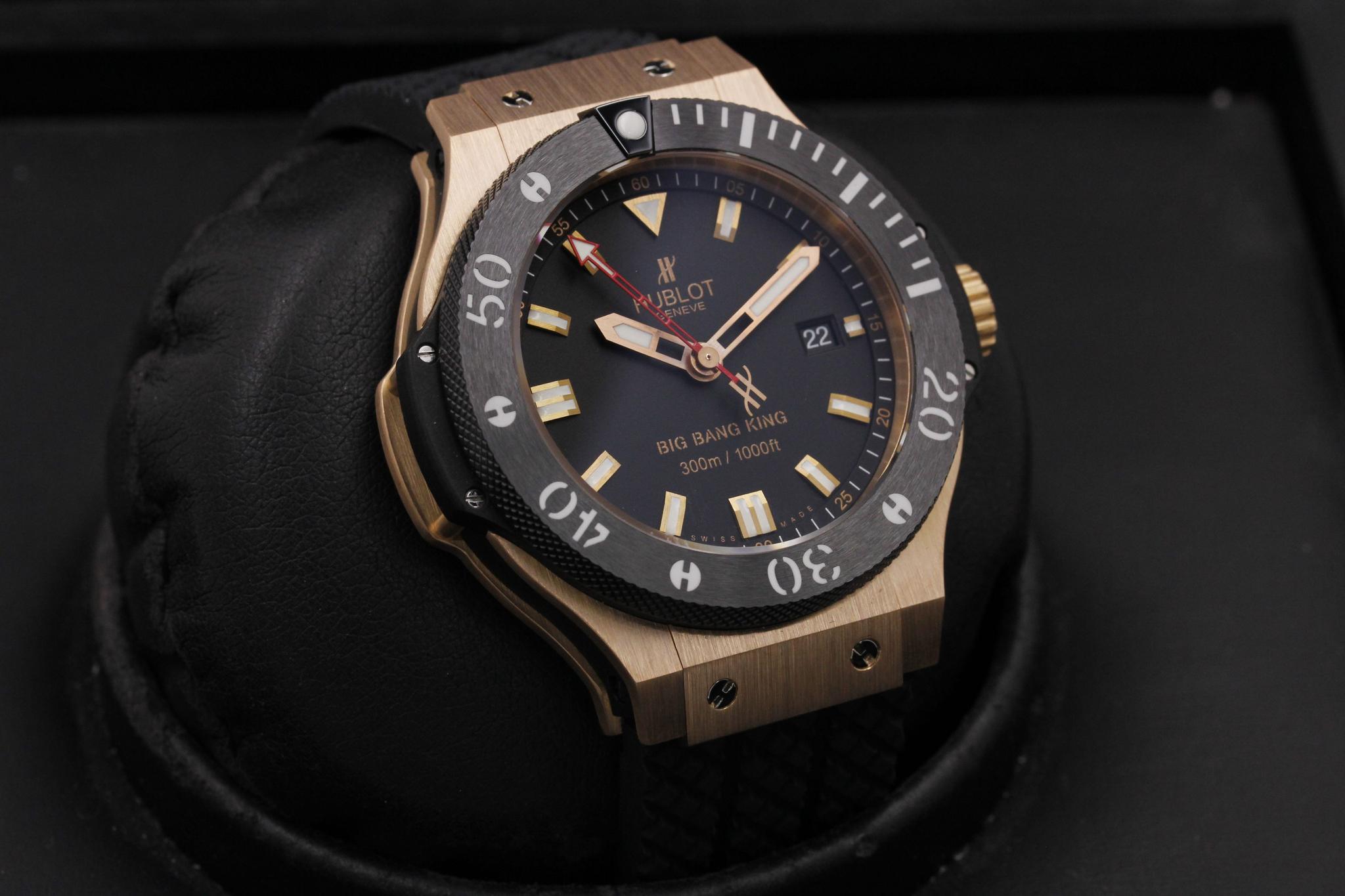 Watch Image 10