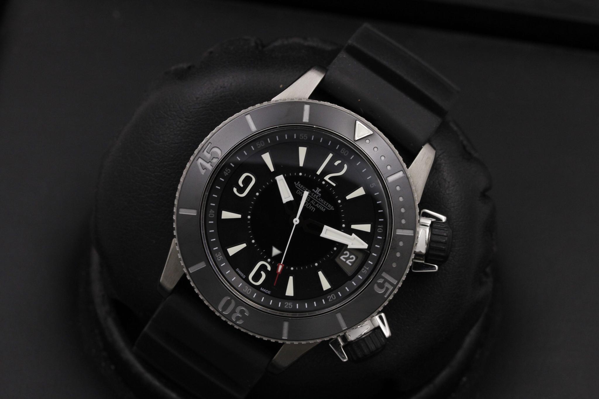 Watch Image 9