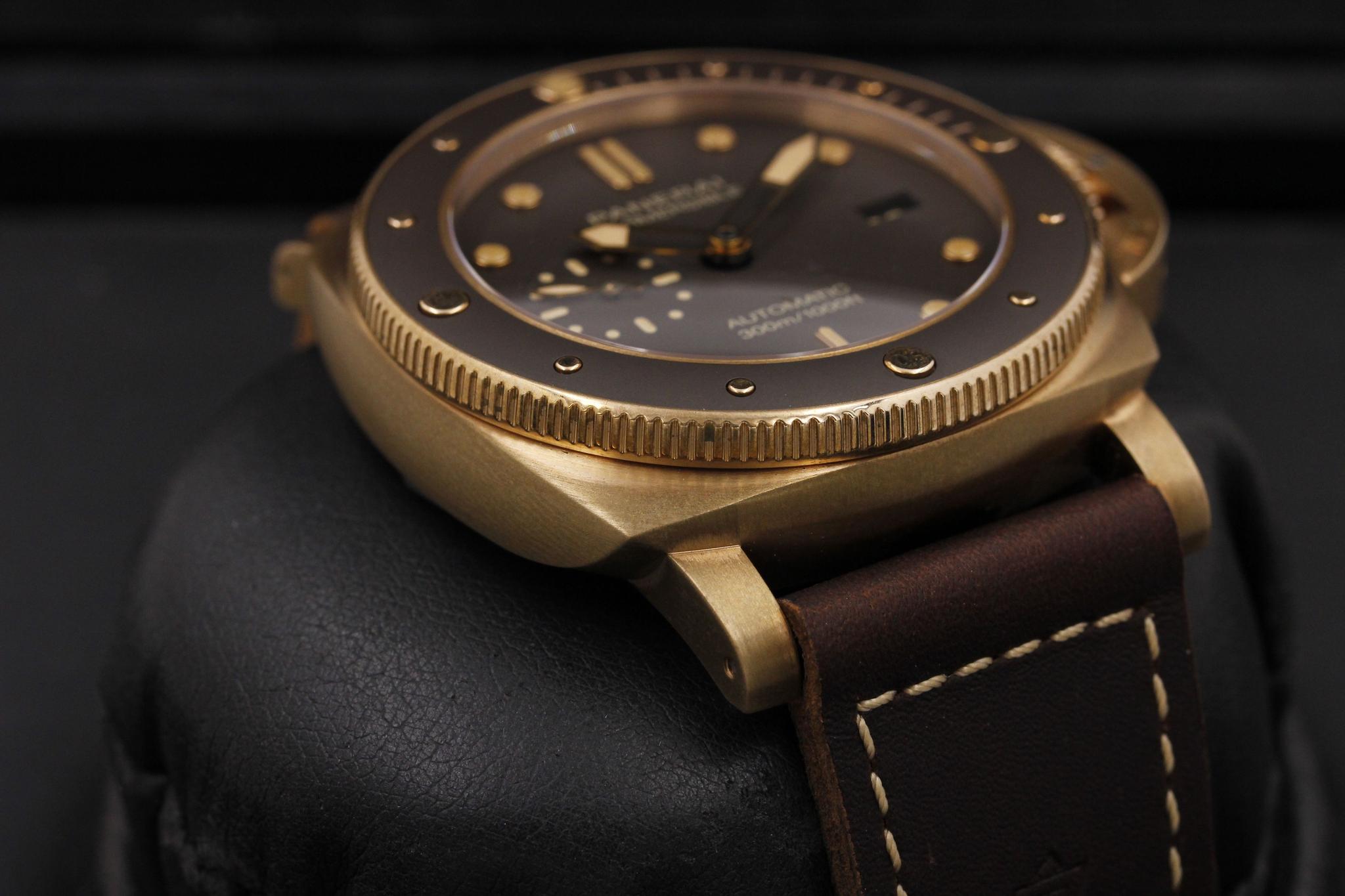 Watch Image 6