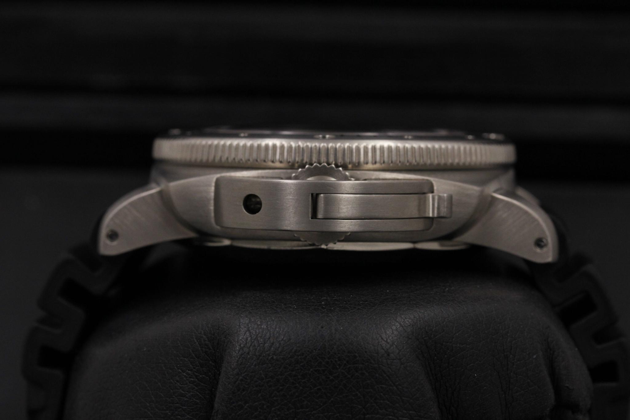 Watch Image 3