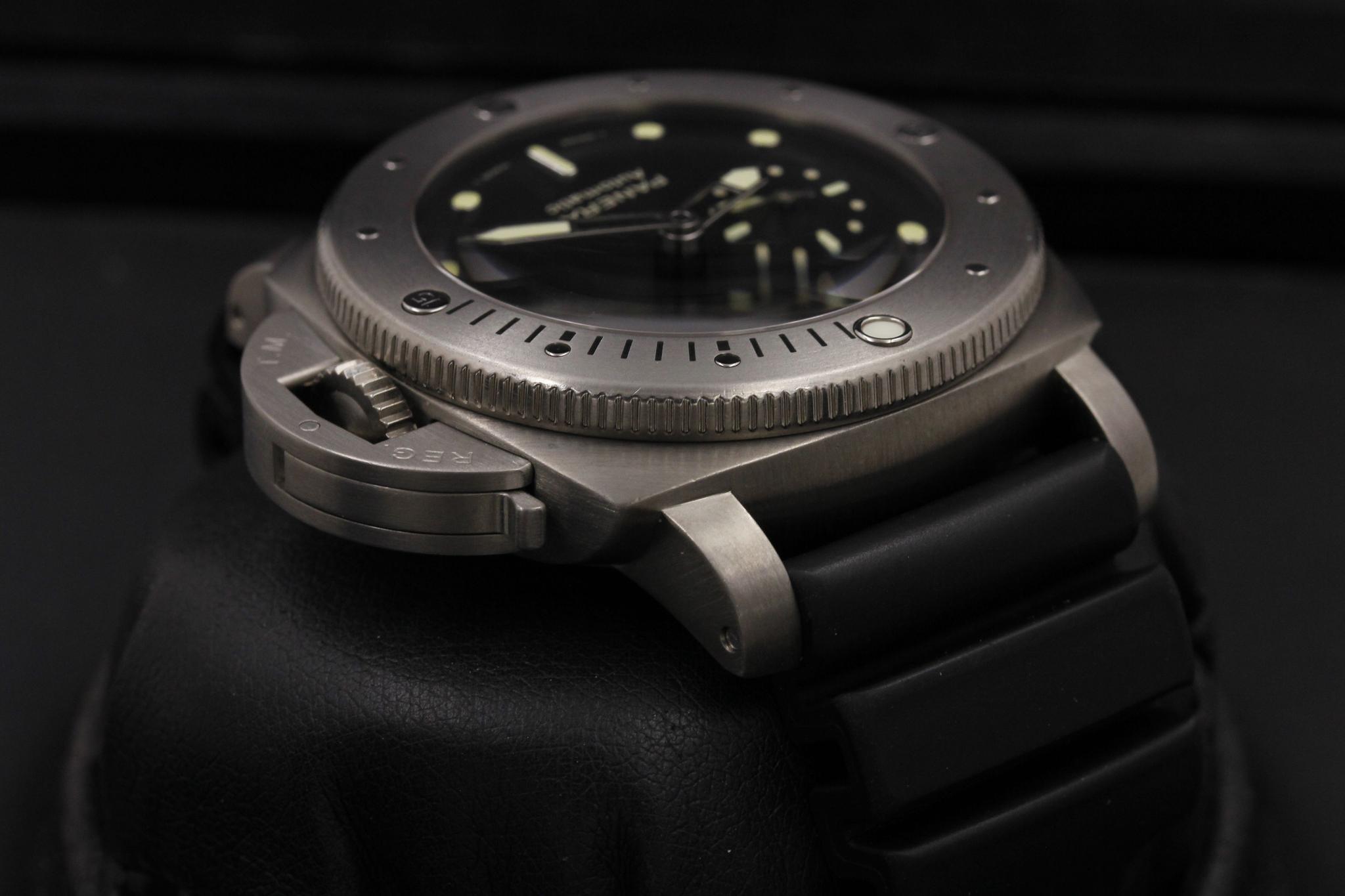 Watch Image 4