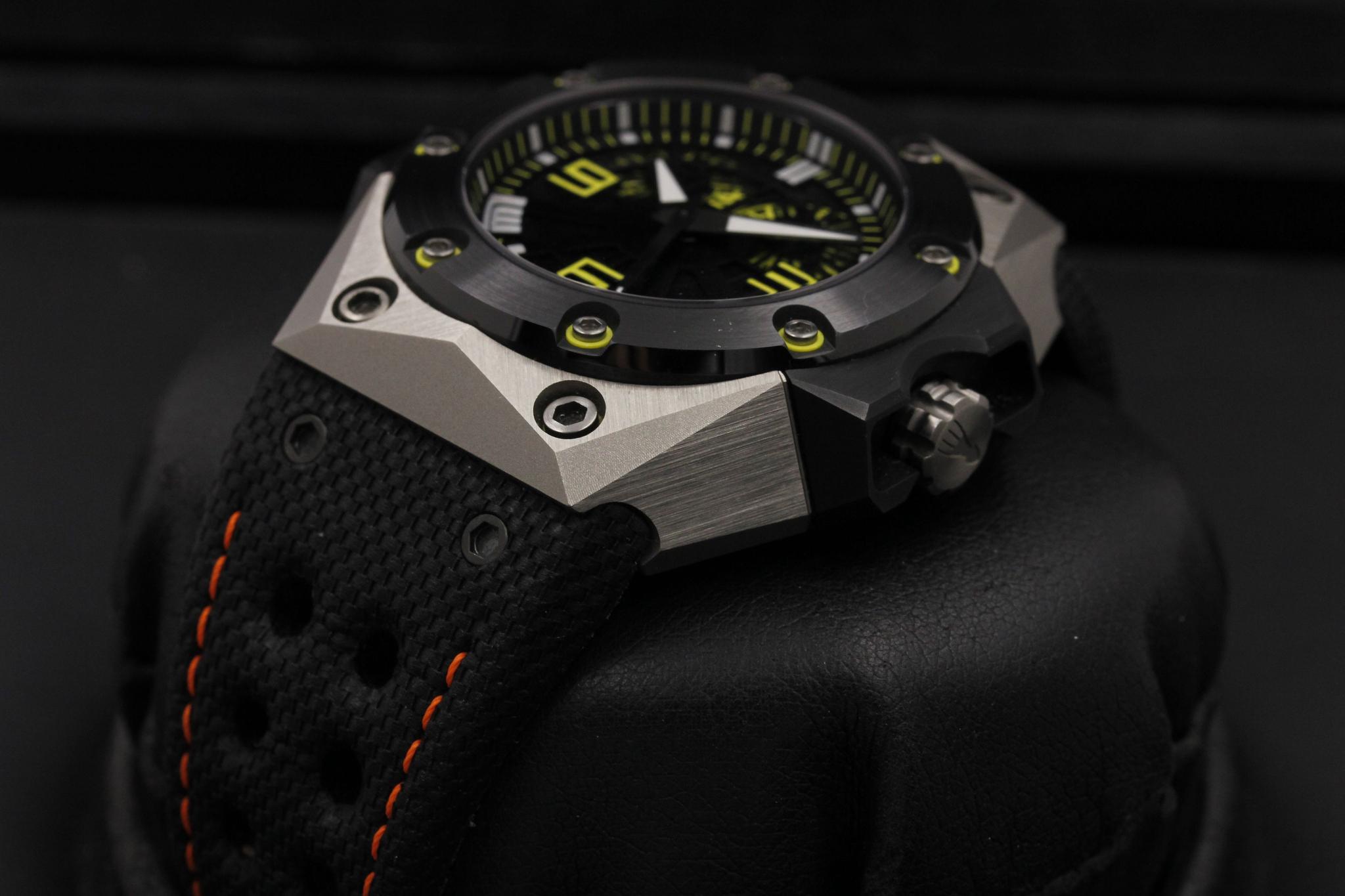 Watch Image 2