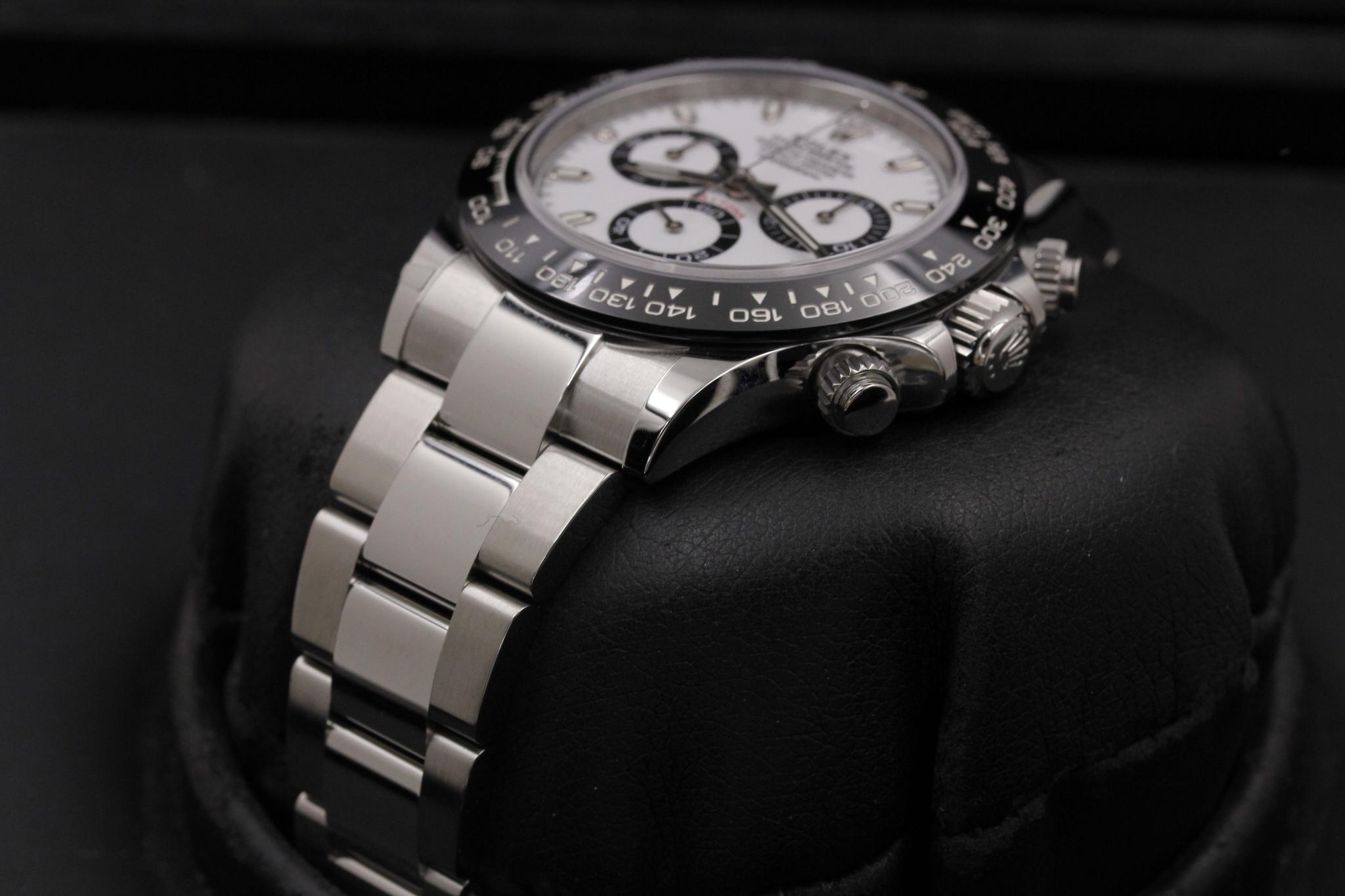 Watch Image 2