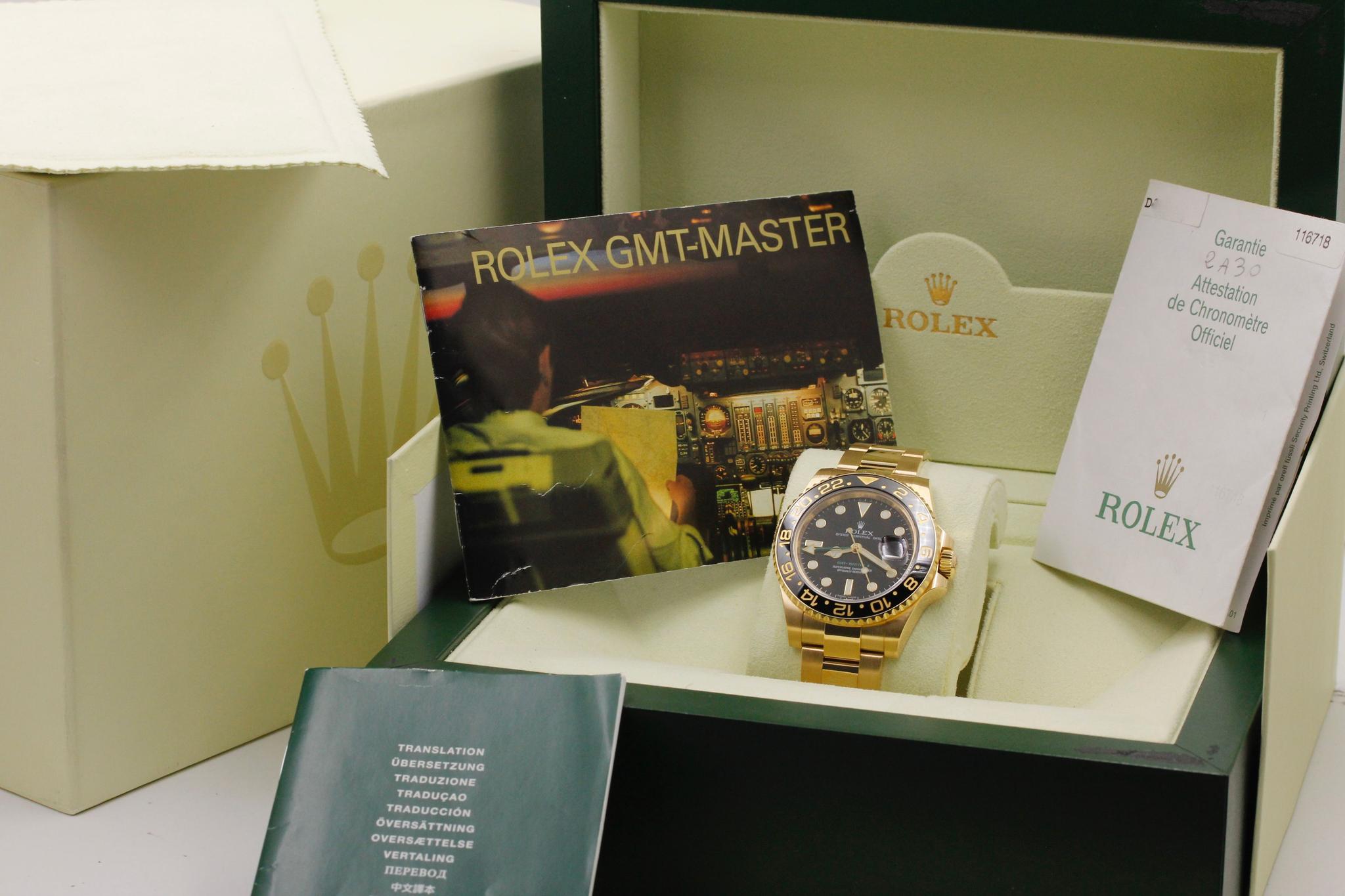 Watch Image 12