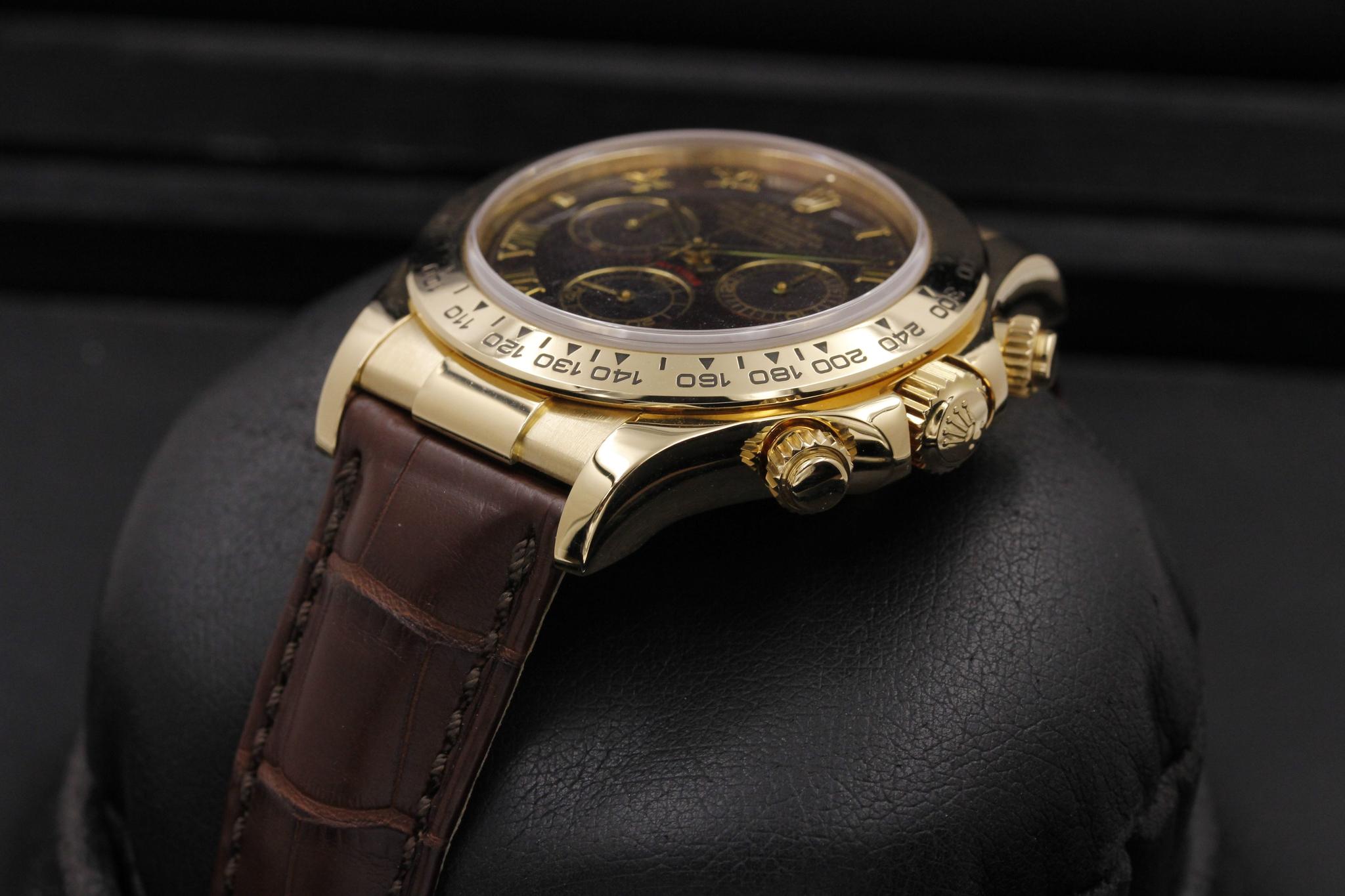 Watch Image 2