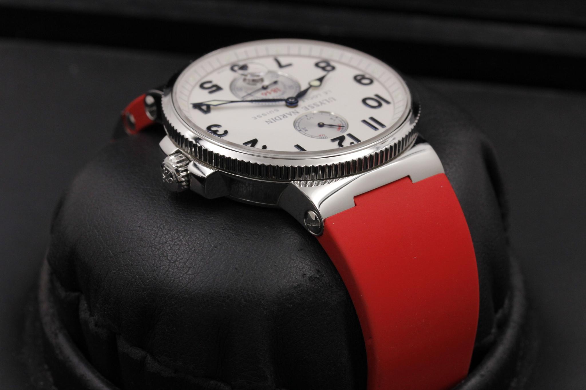 Watch Image 4