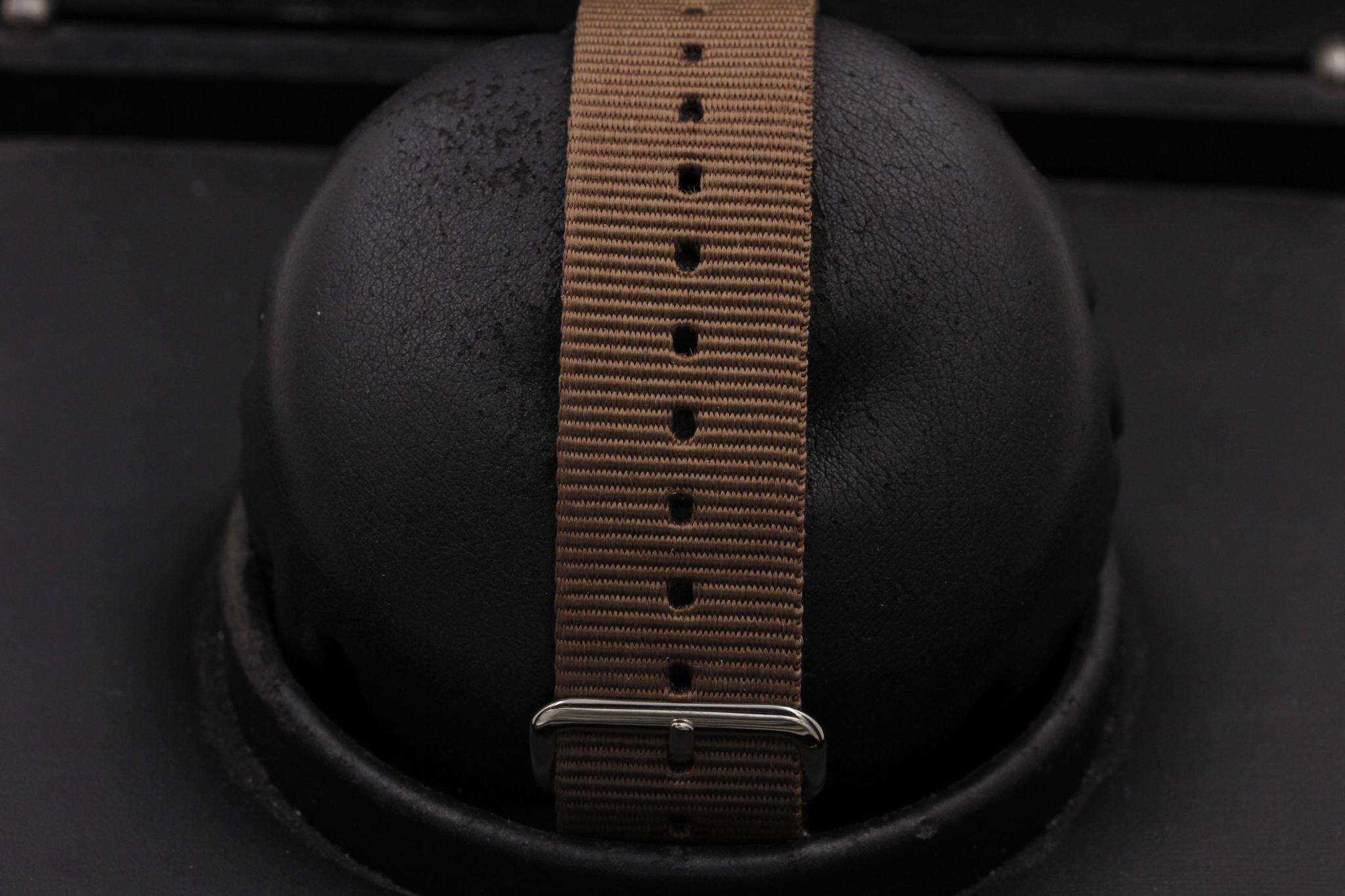 Watch Image 8