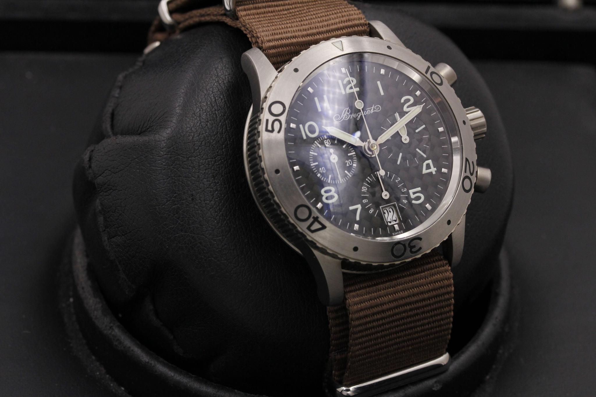 Watch Image 10