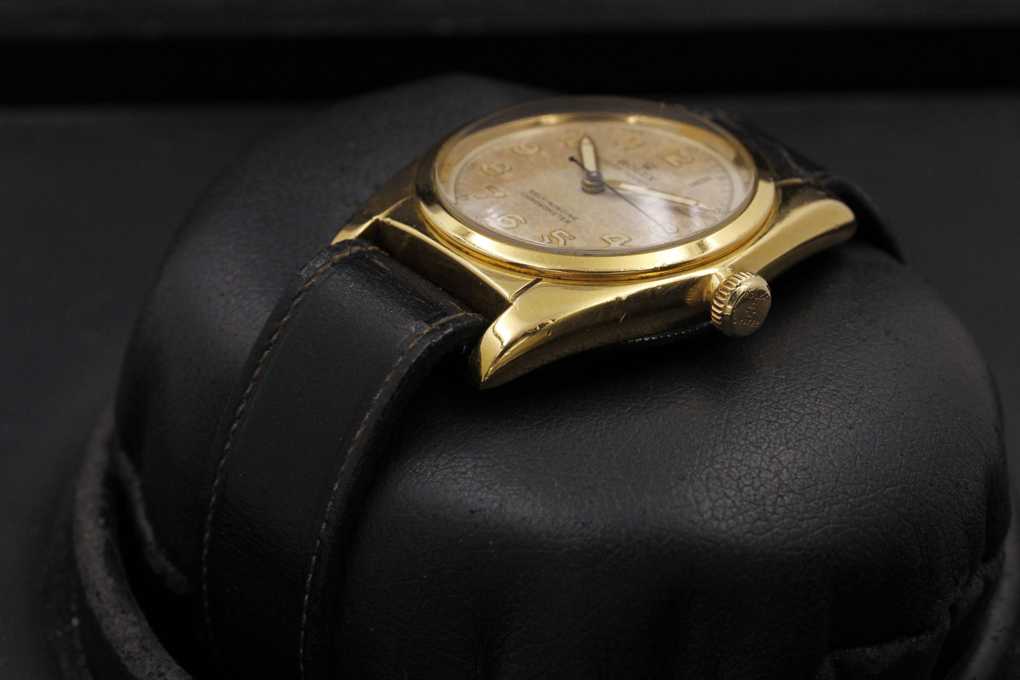 Watch Image 3