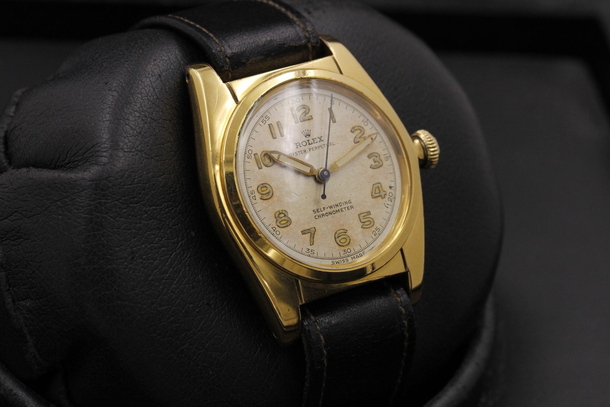 Watch Image 13